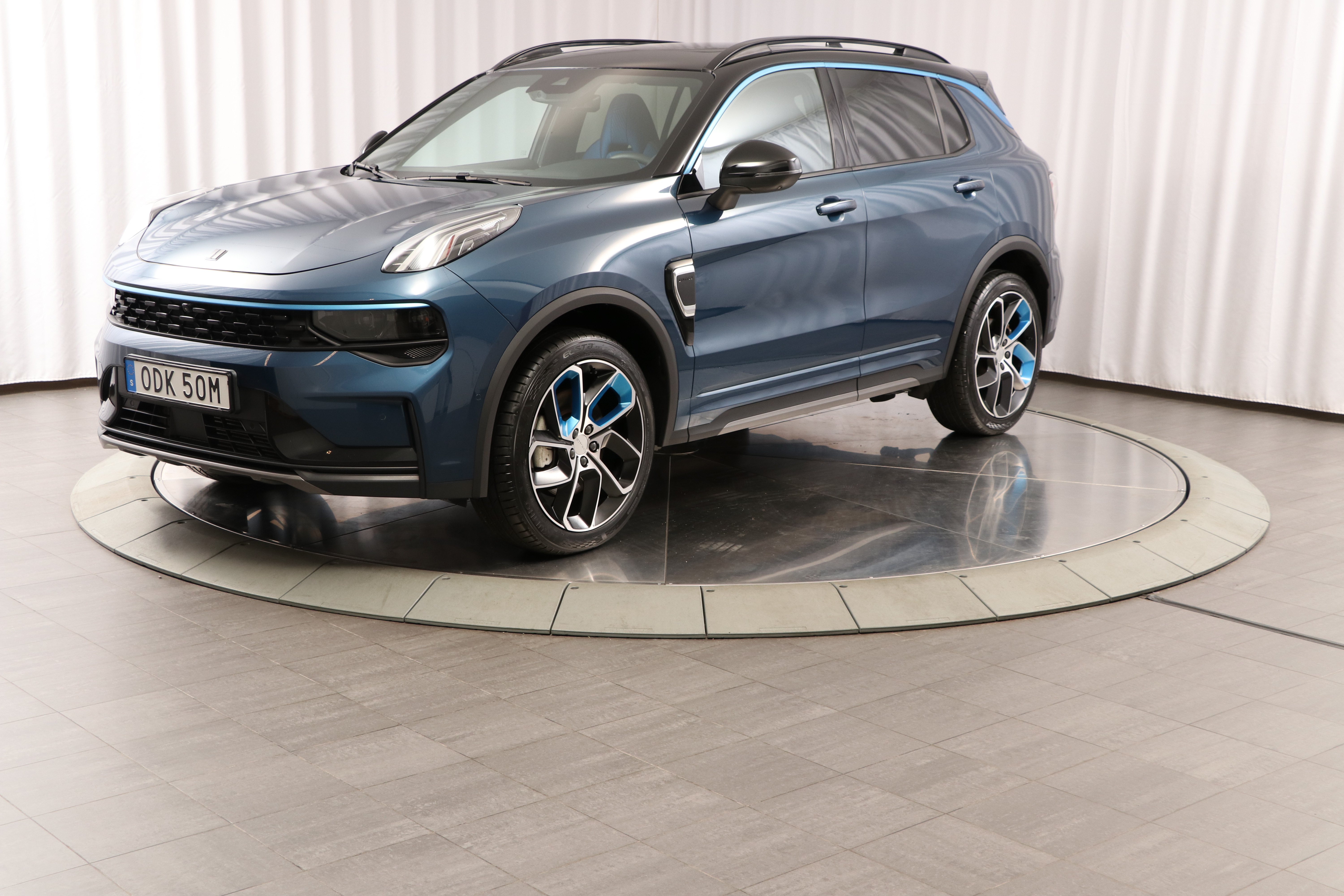 01 PHEV image