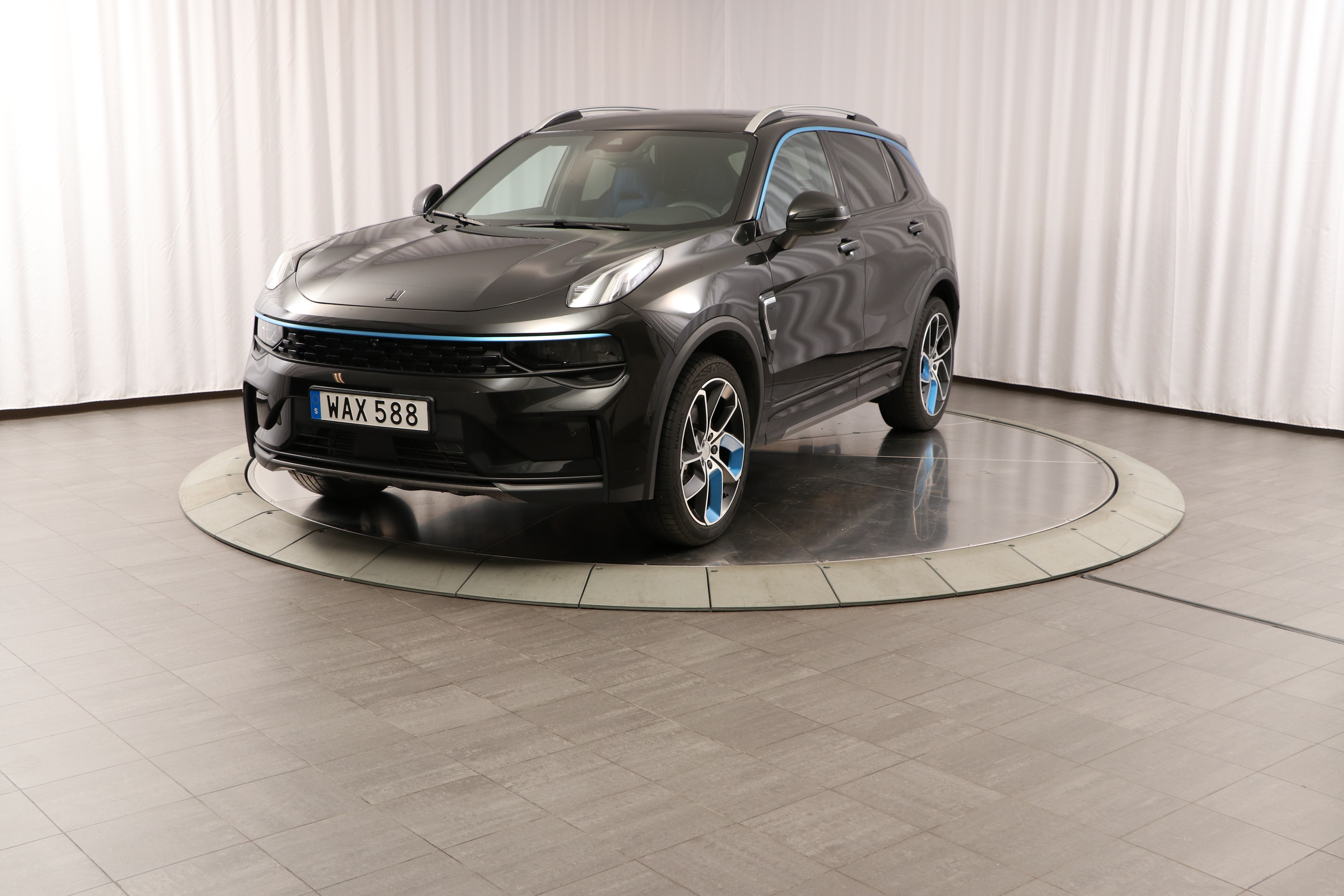 01 PHEV image