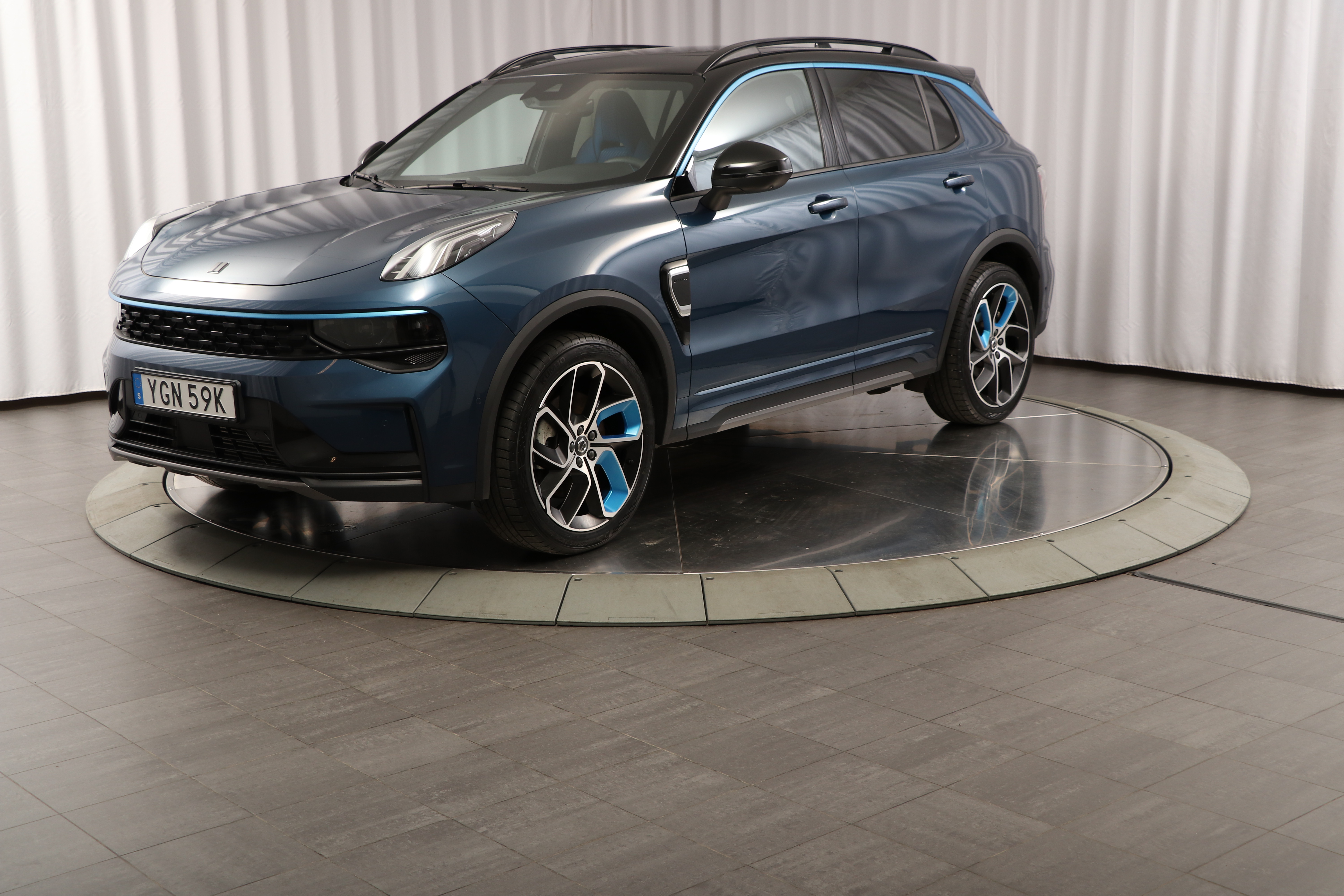 01 PHEV image