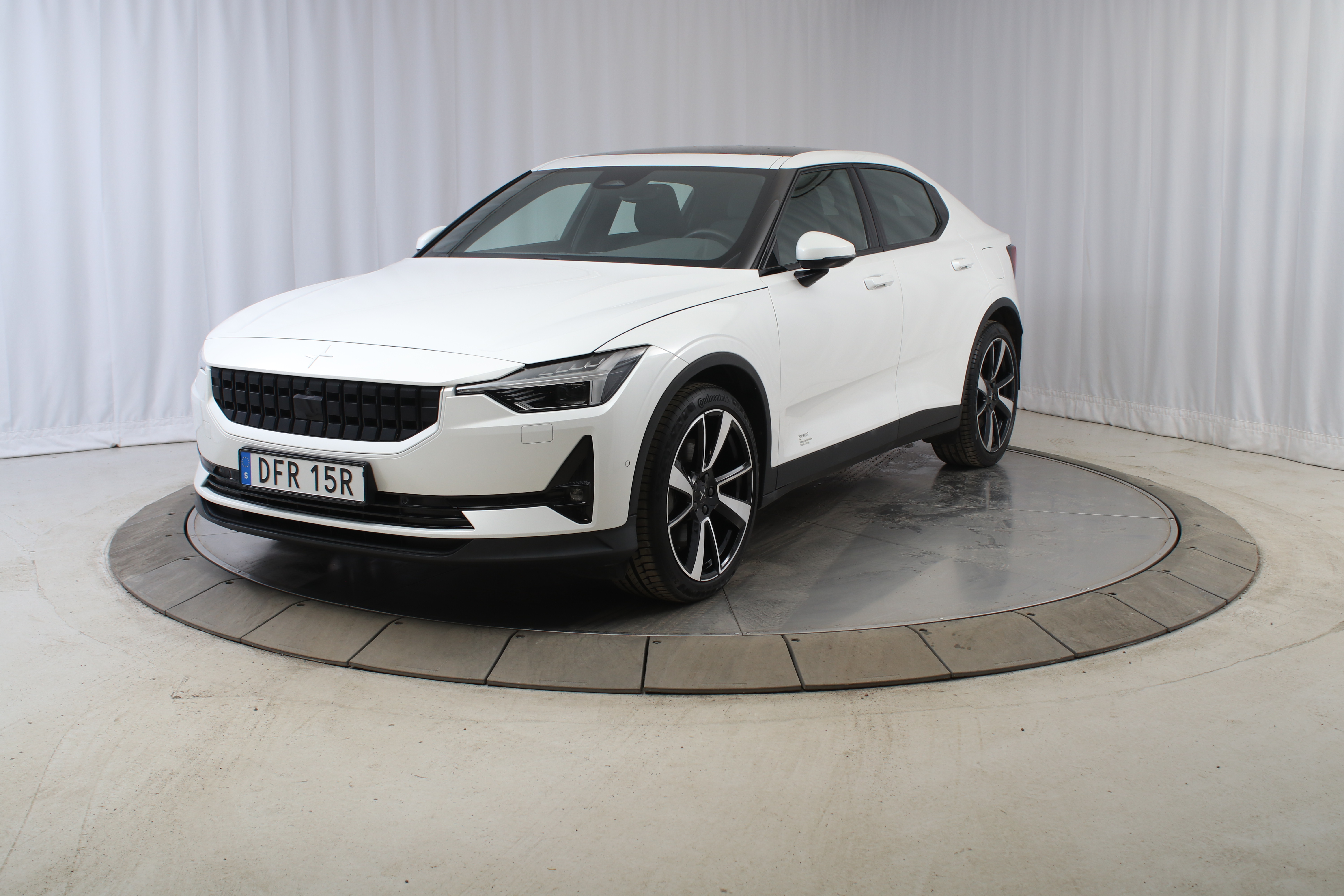 2 Long range Dual motor 78kWh Plus Pilot image