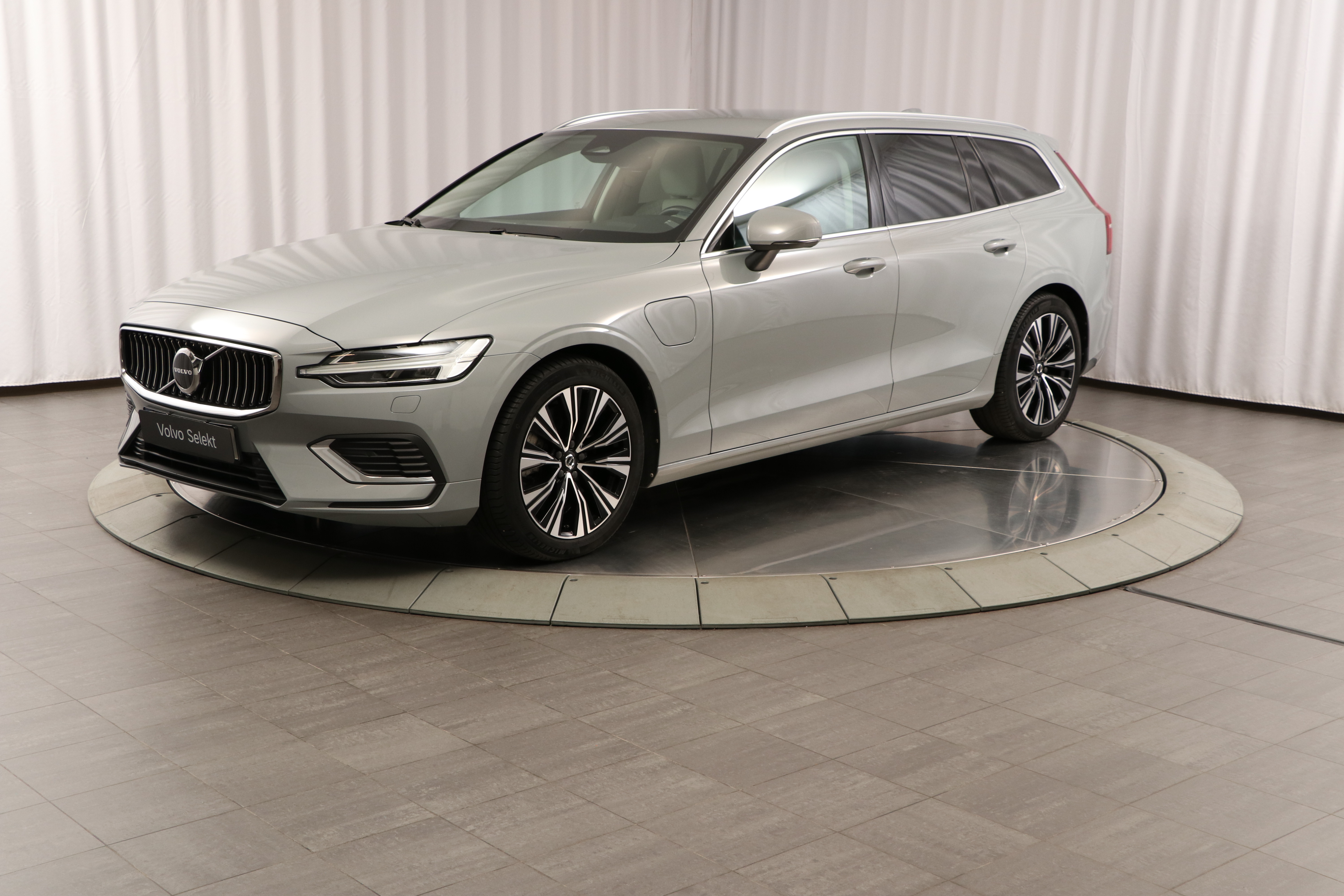 V60 Recharge T6 II Core Bright image