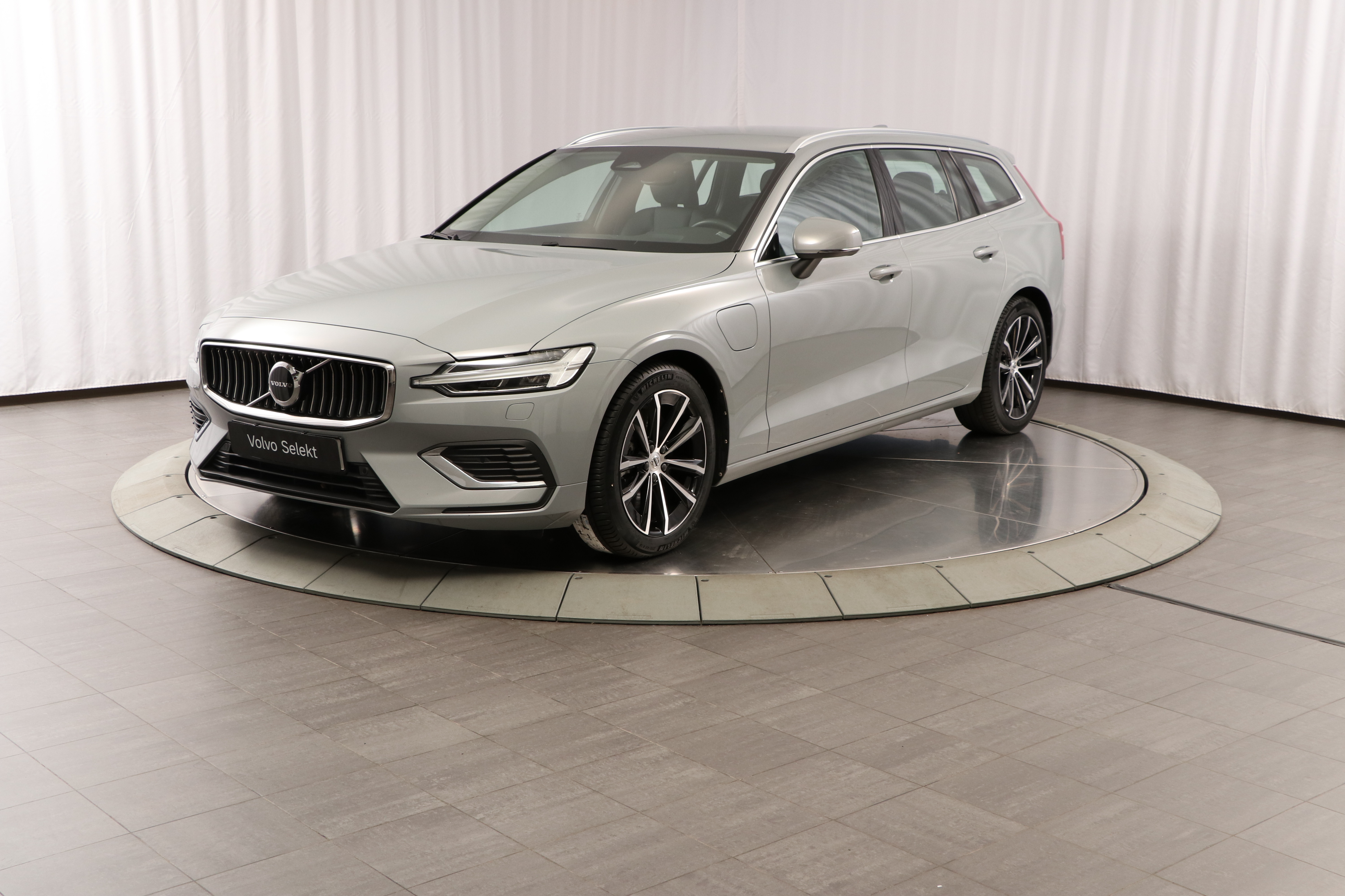 V60 Recharge T6 II Plus Bright image