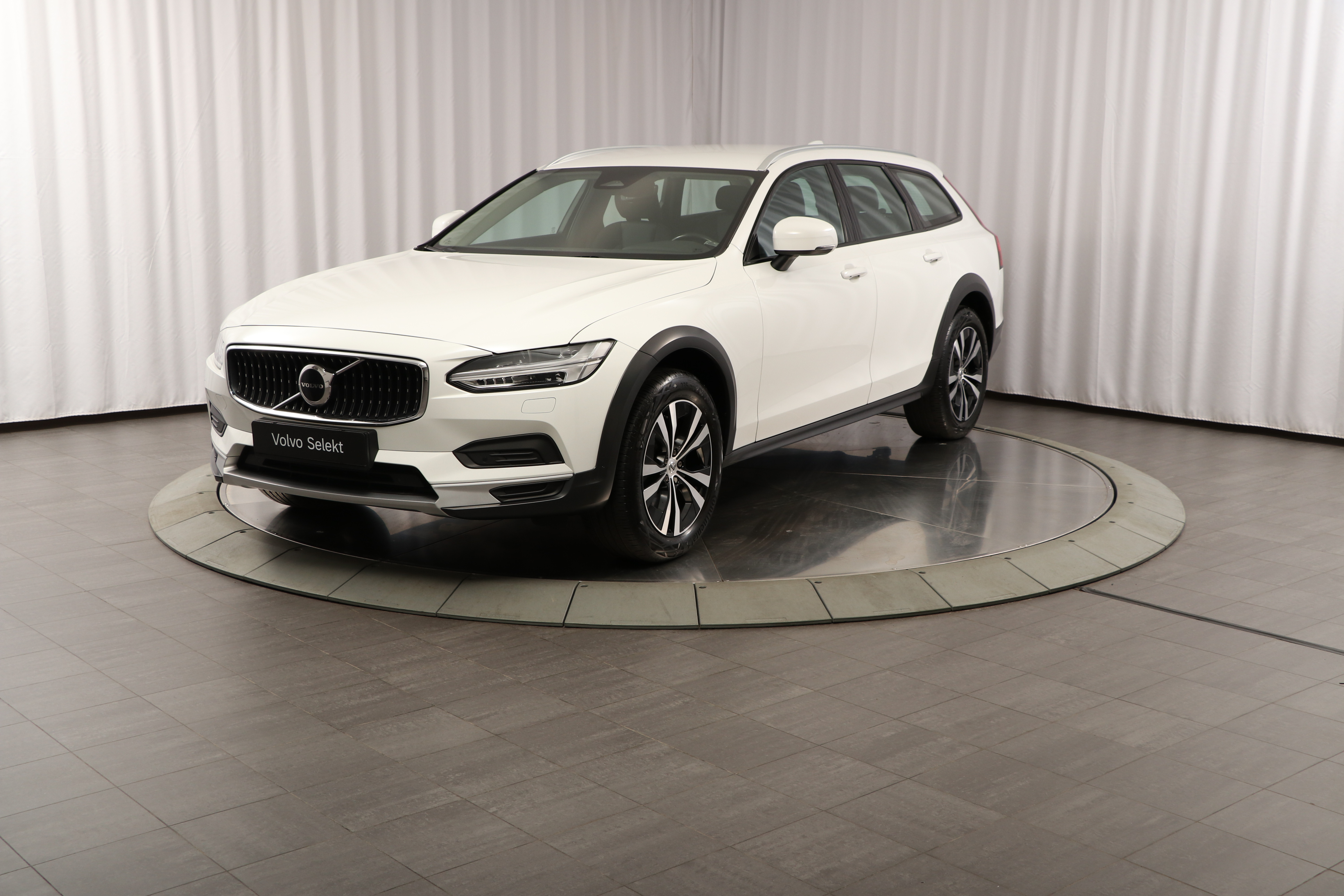 V90 Cross Country B4 AWD Diesel Adv Edt image