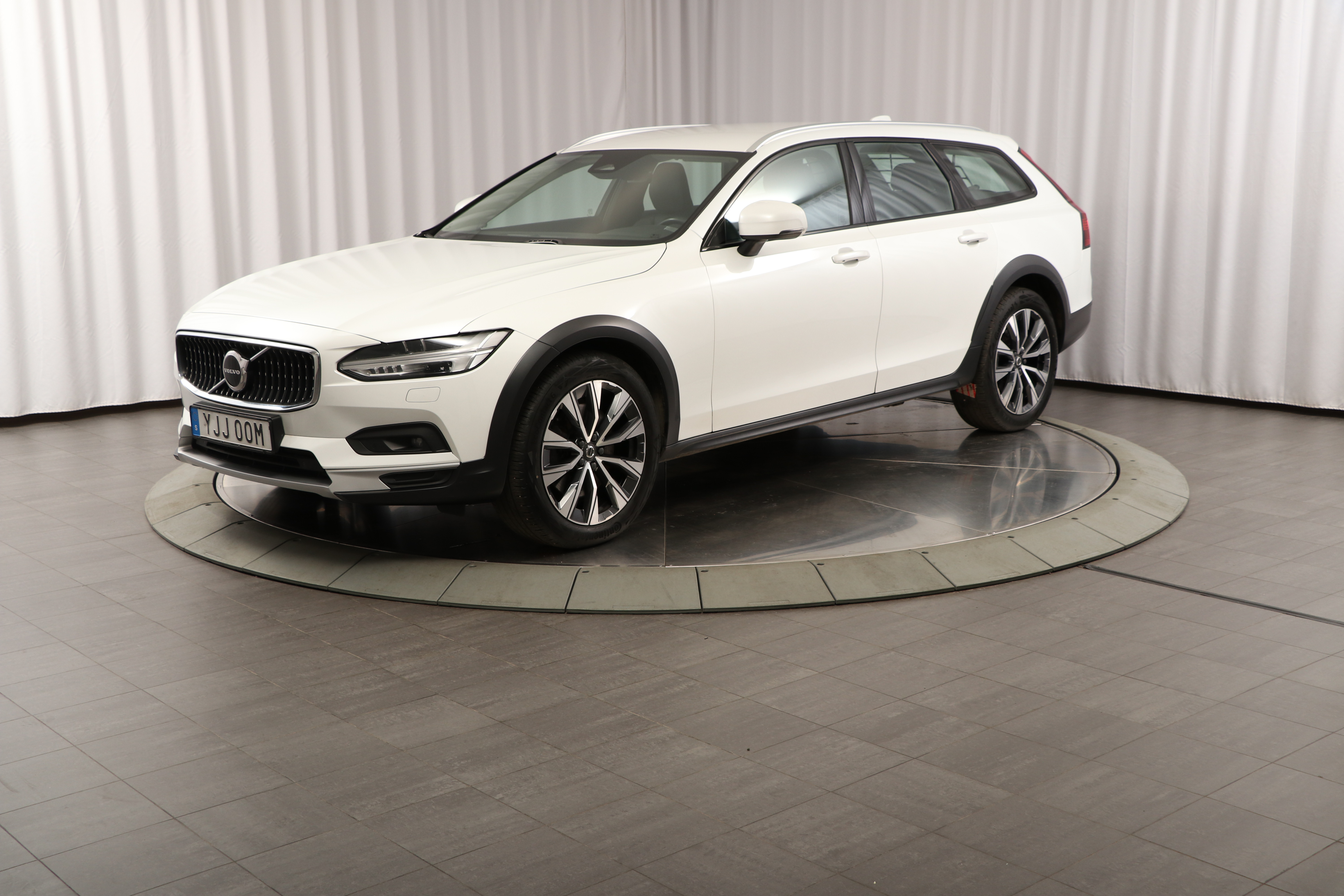 V90 Cross Country B4 AWD Diesel Plus image