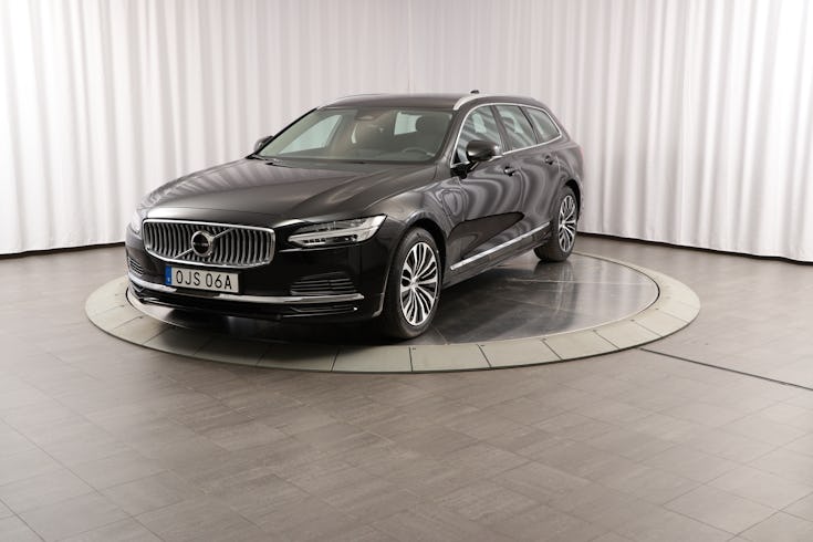 V90 Recharge T6 Core Edition image 1