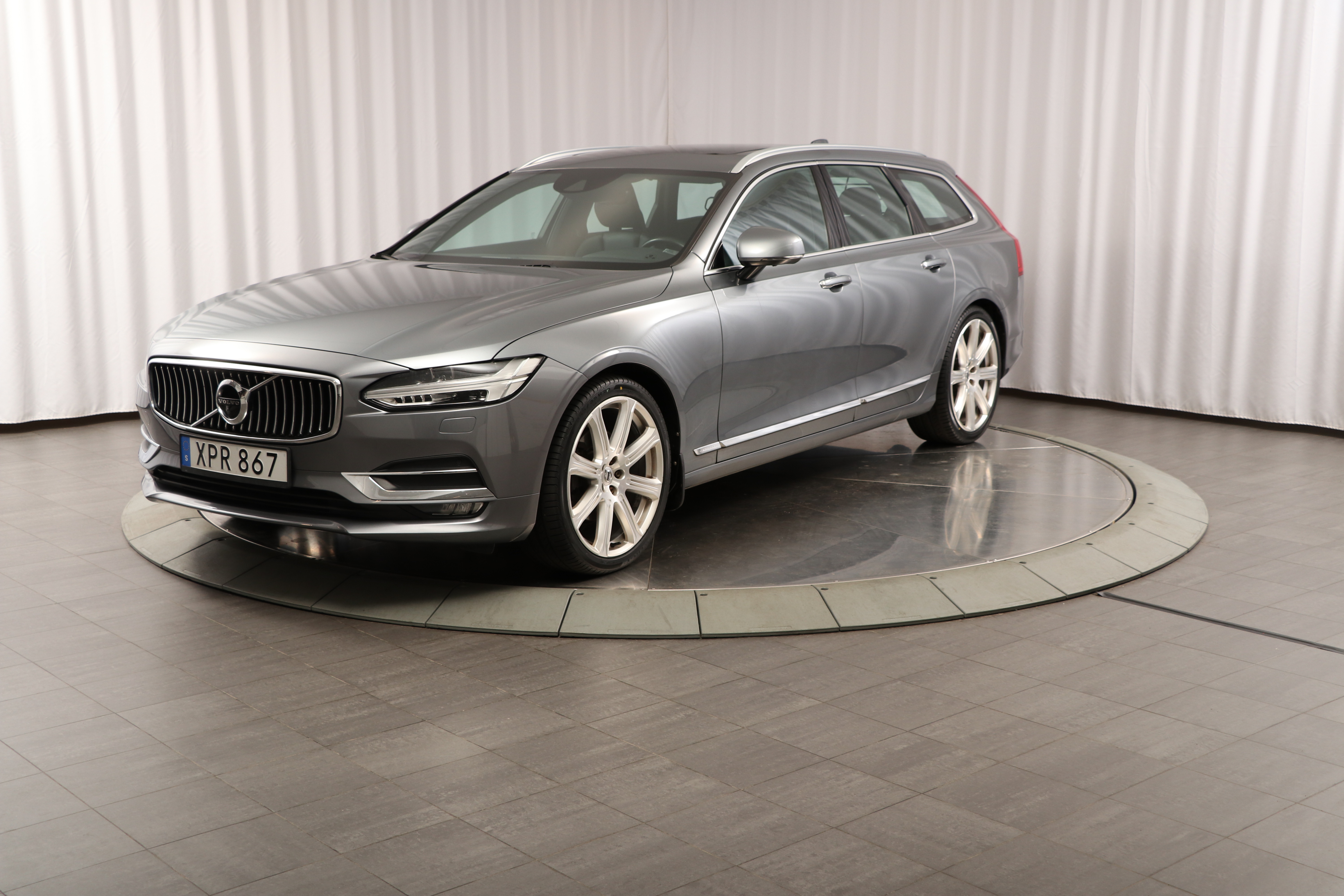 V90 T5 Inscription image