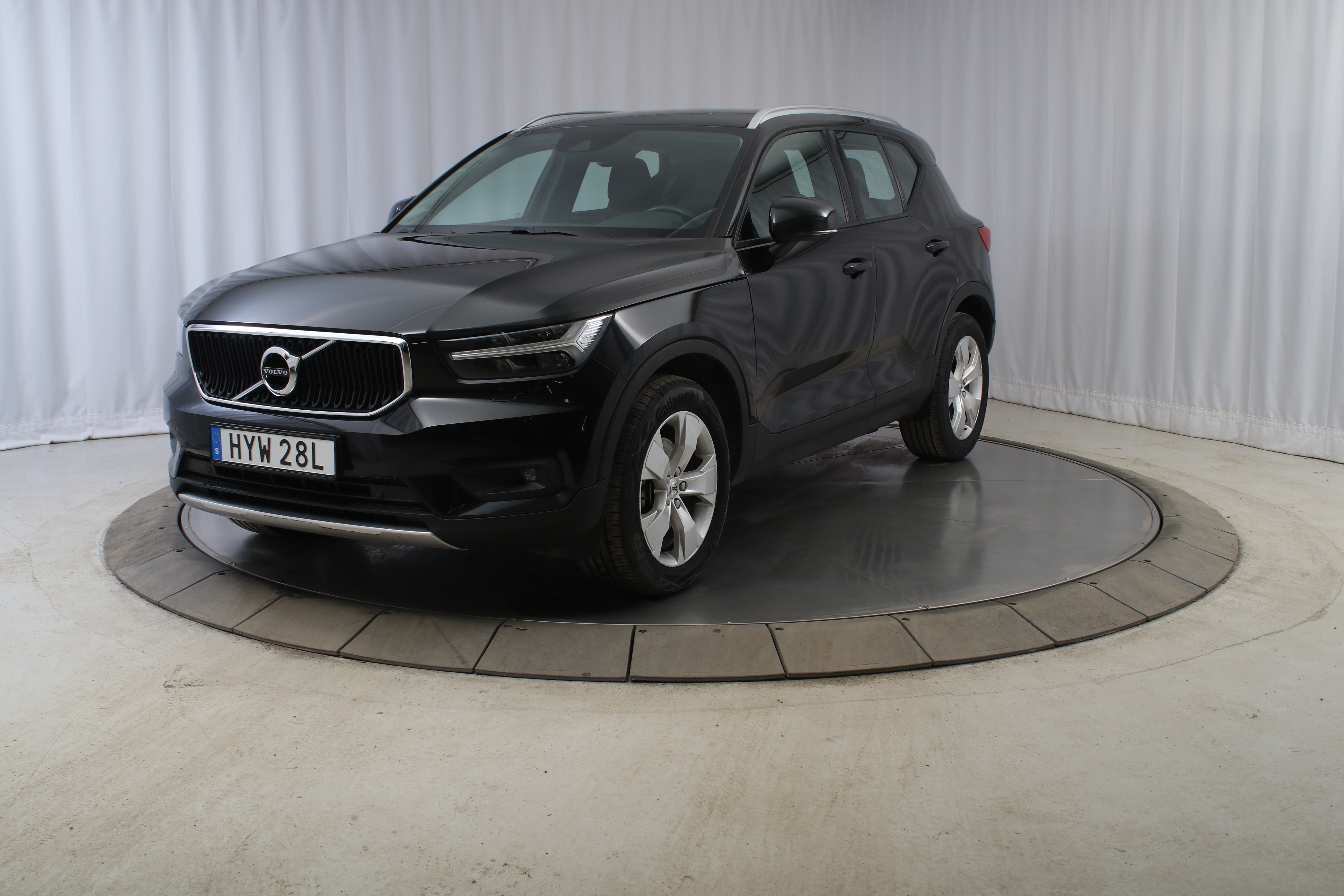 XC40 B4 AWD Bensin Momentum Advanced SE image