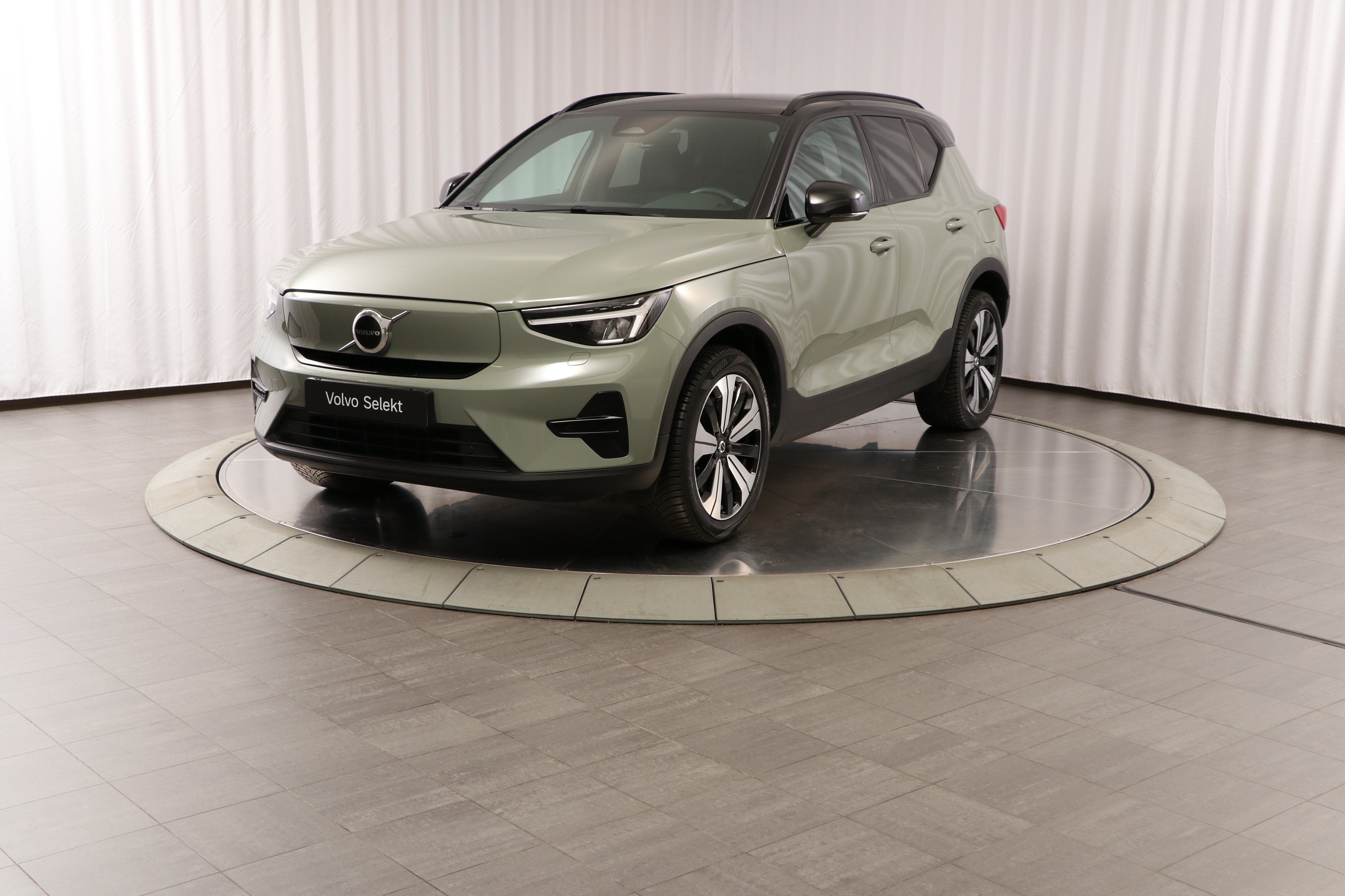 XC40 Recharge Core image