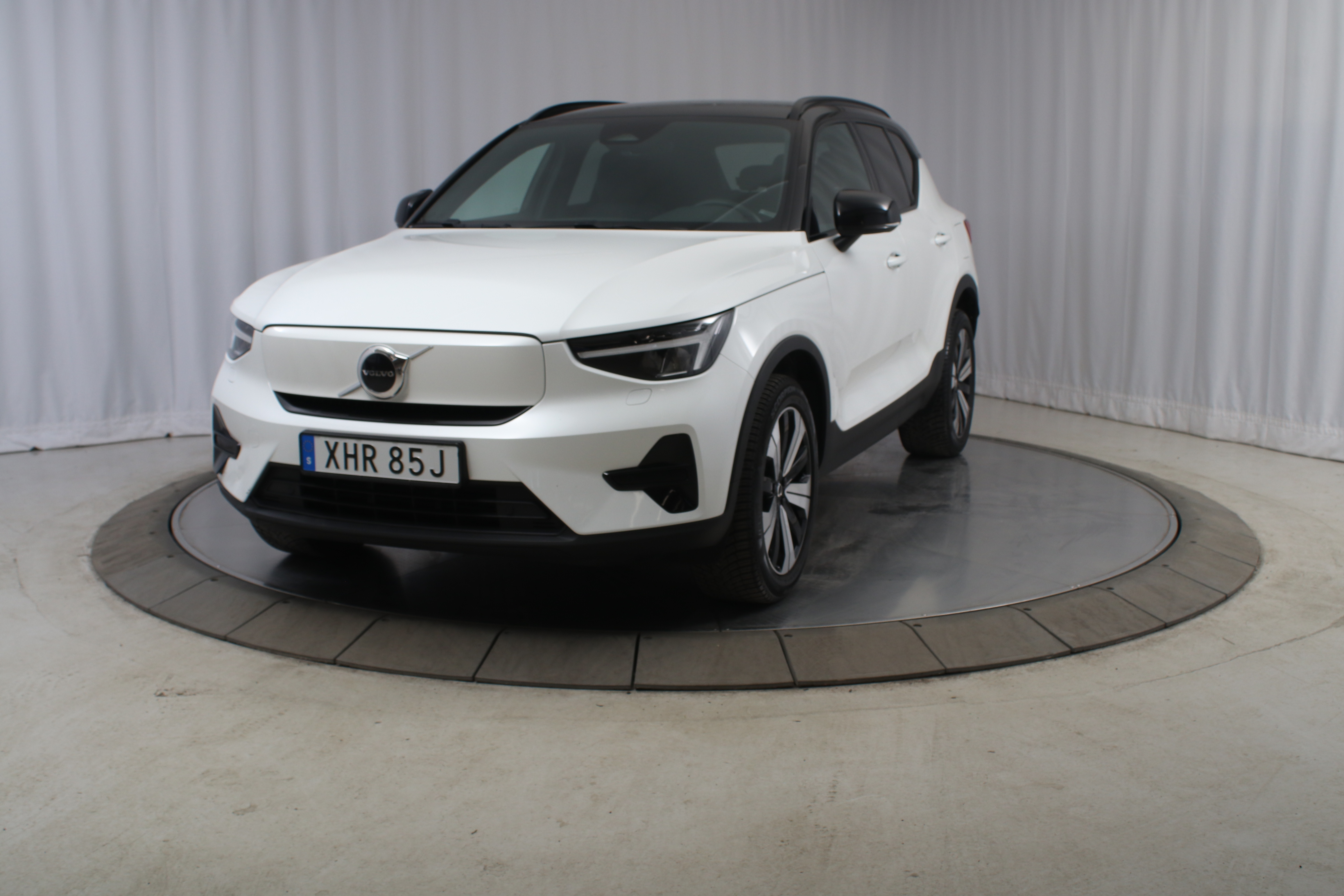 XC40 Recharge Core image