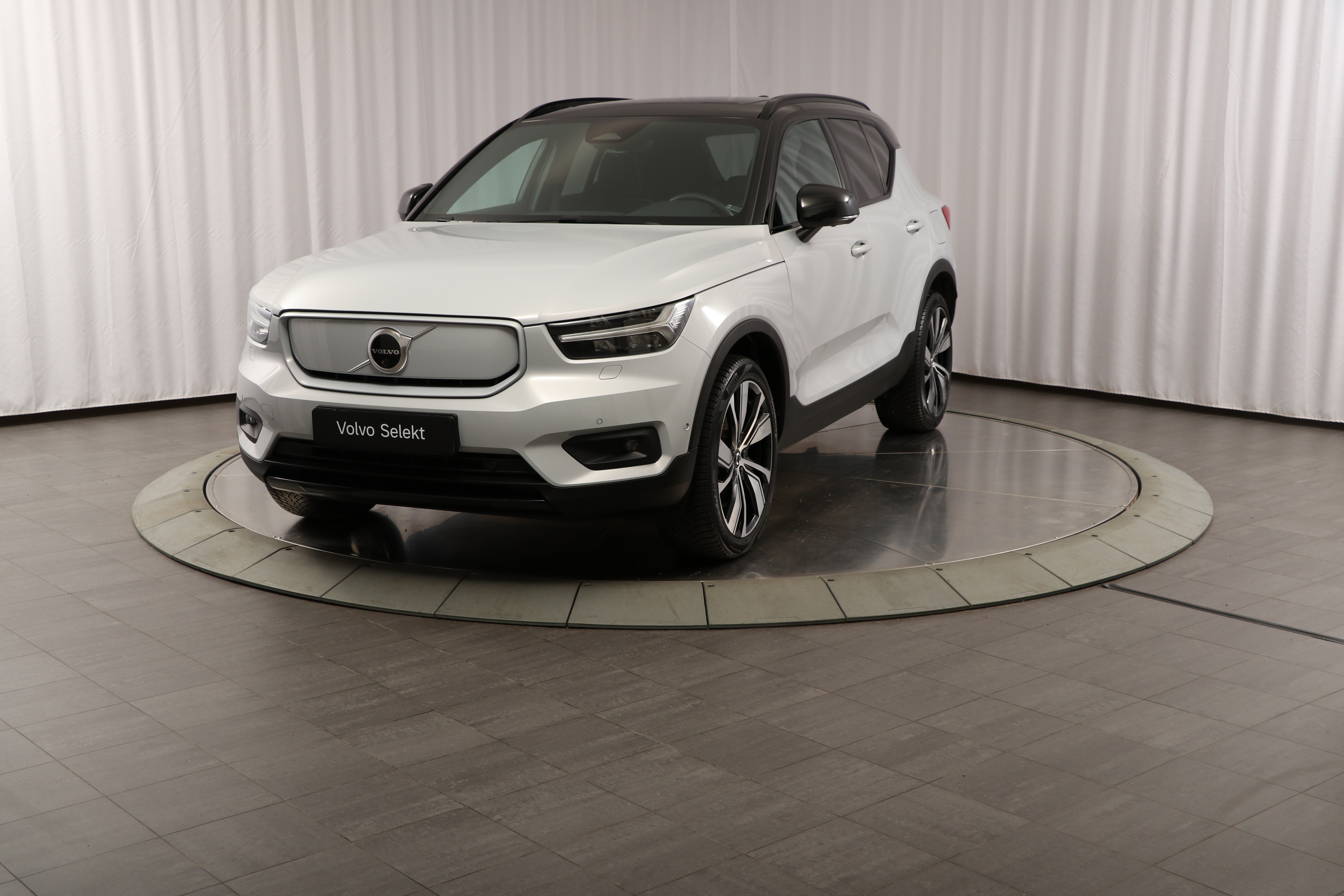 XC40 Recharge Pro image
