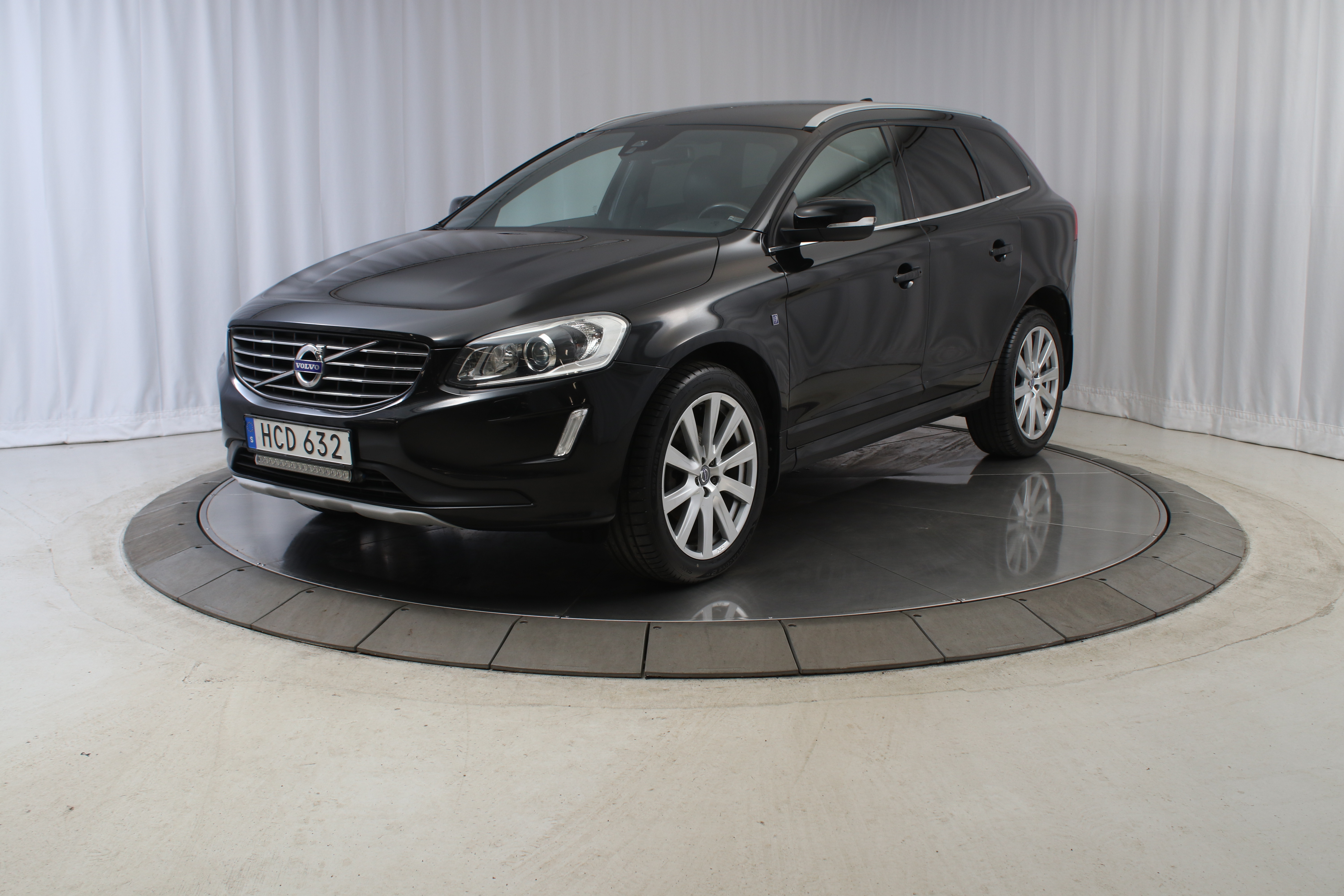 XC60 D4 AWD Ocean Race Business E image