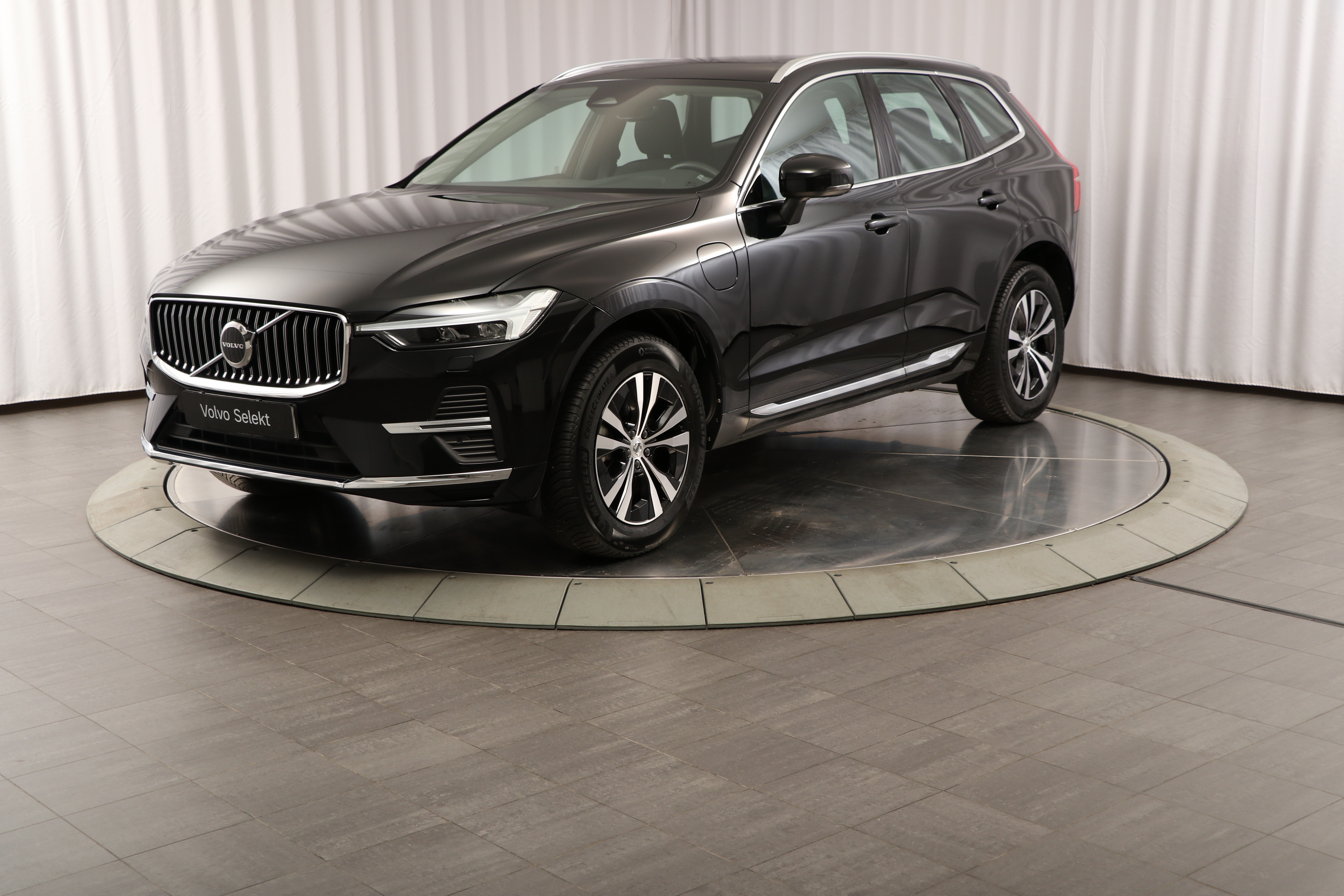 XC60 Recharge T6 Core Edition image