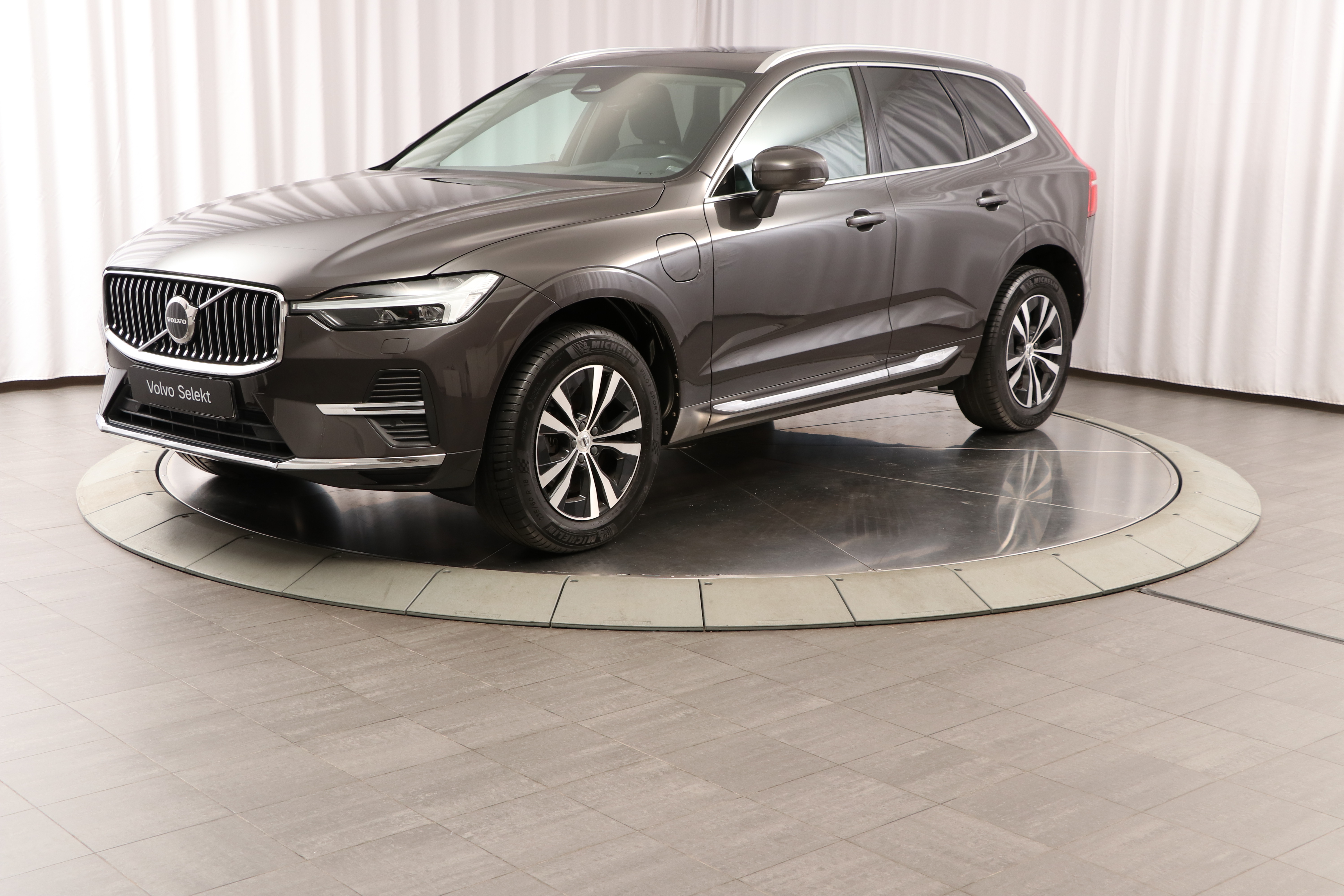 XC60 Recharge T6 Core Edition image