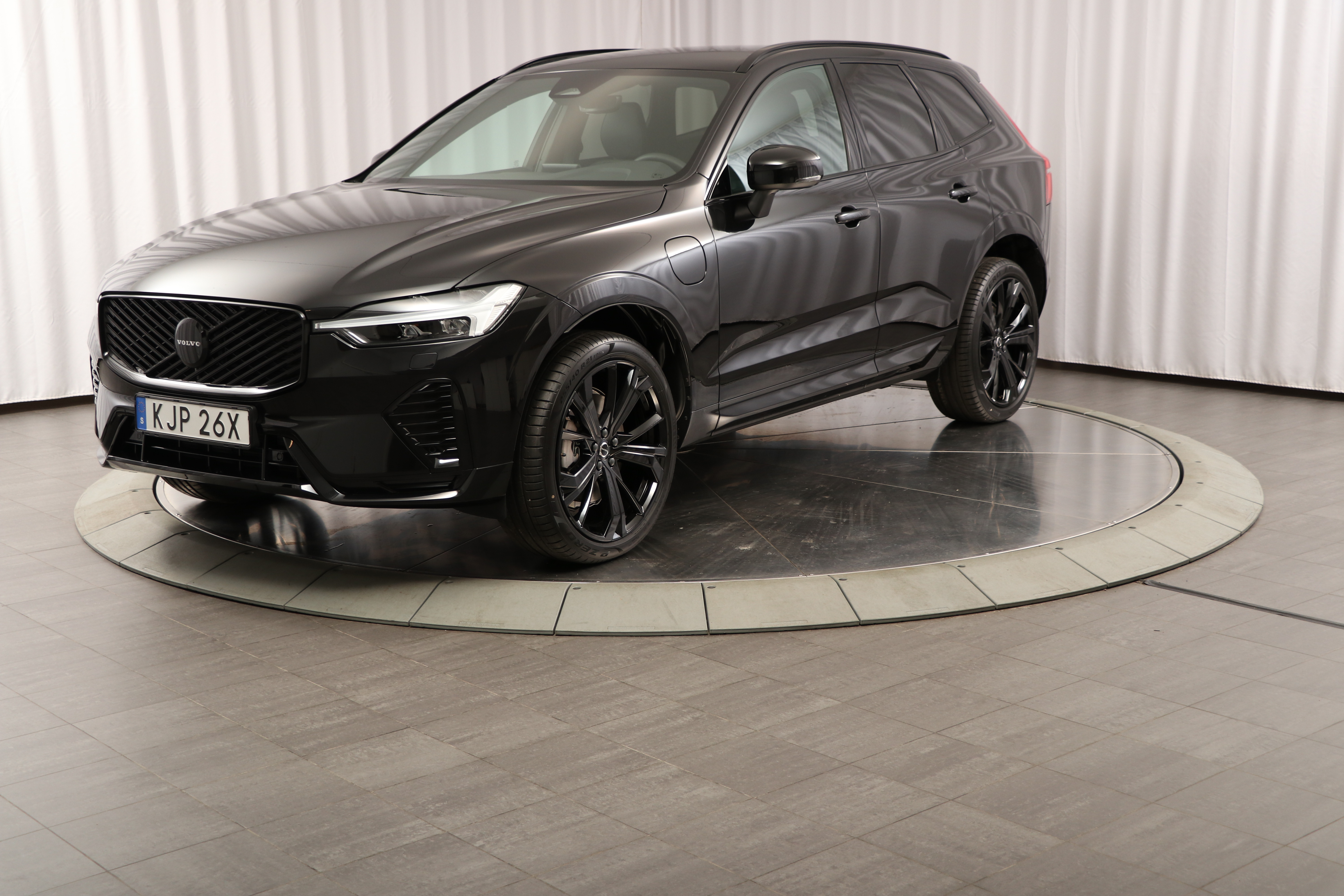 XC60 T6 Plus Black Nordic Edition image