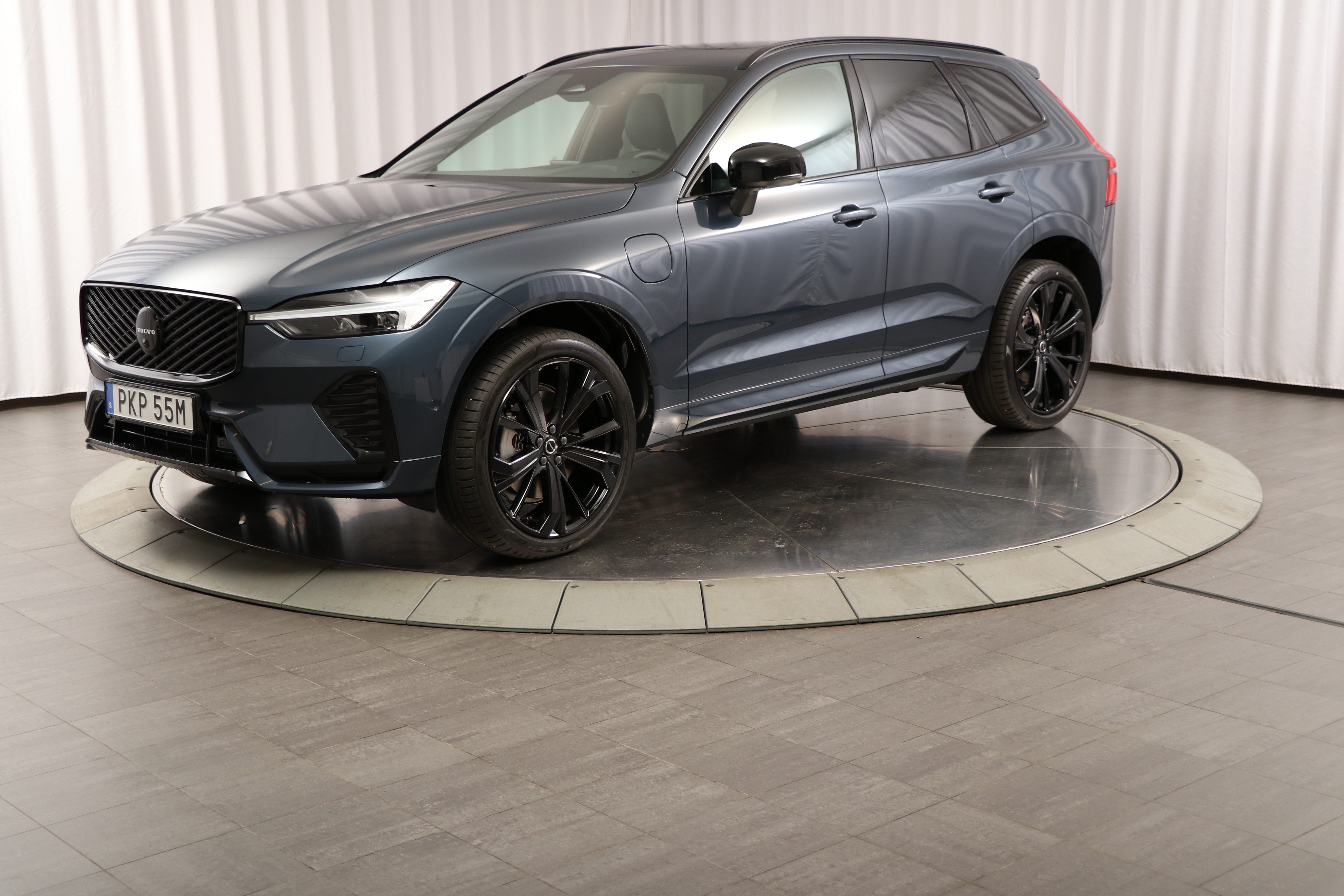 XC60 T6 Plus Black Nordic Edition image