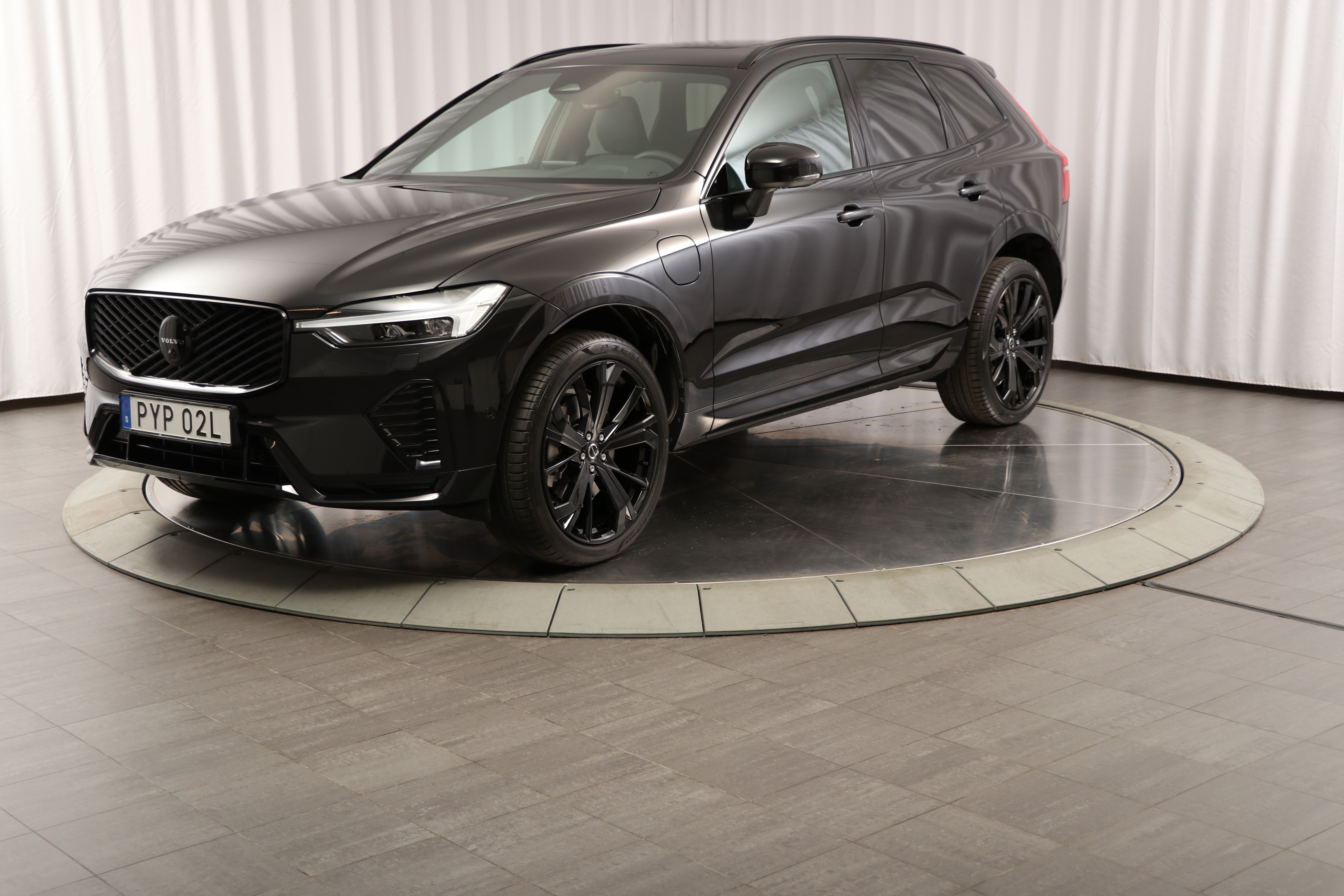 XC60 T6 Plus Black Nordic Edition image