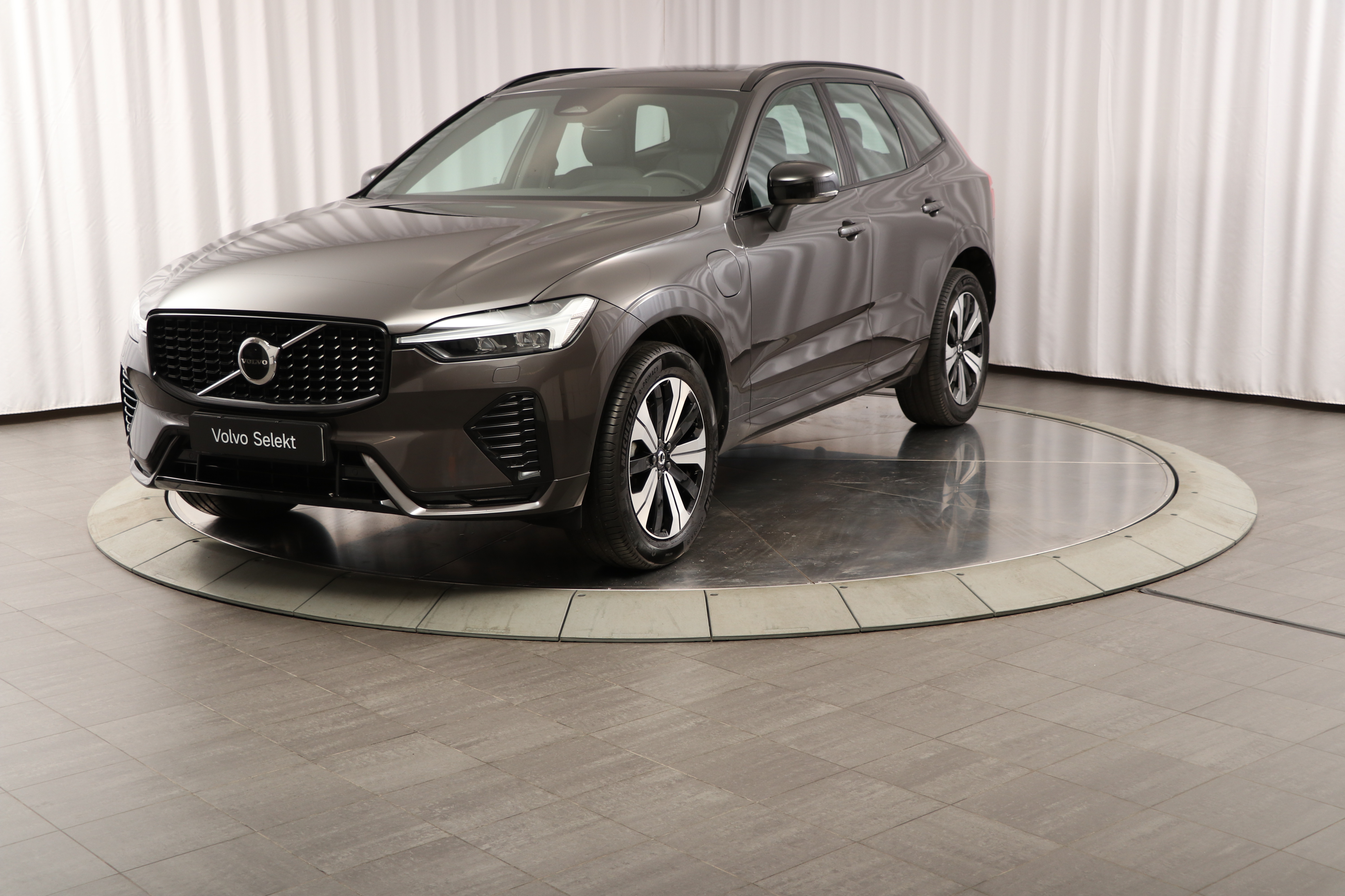 XC60 T6 Plus Dark Nordic Edition image
