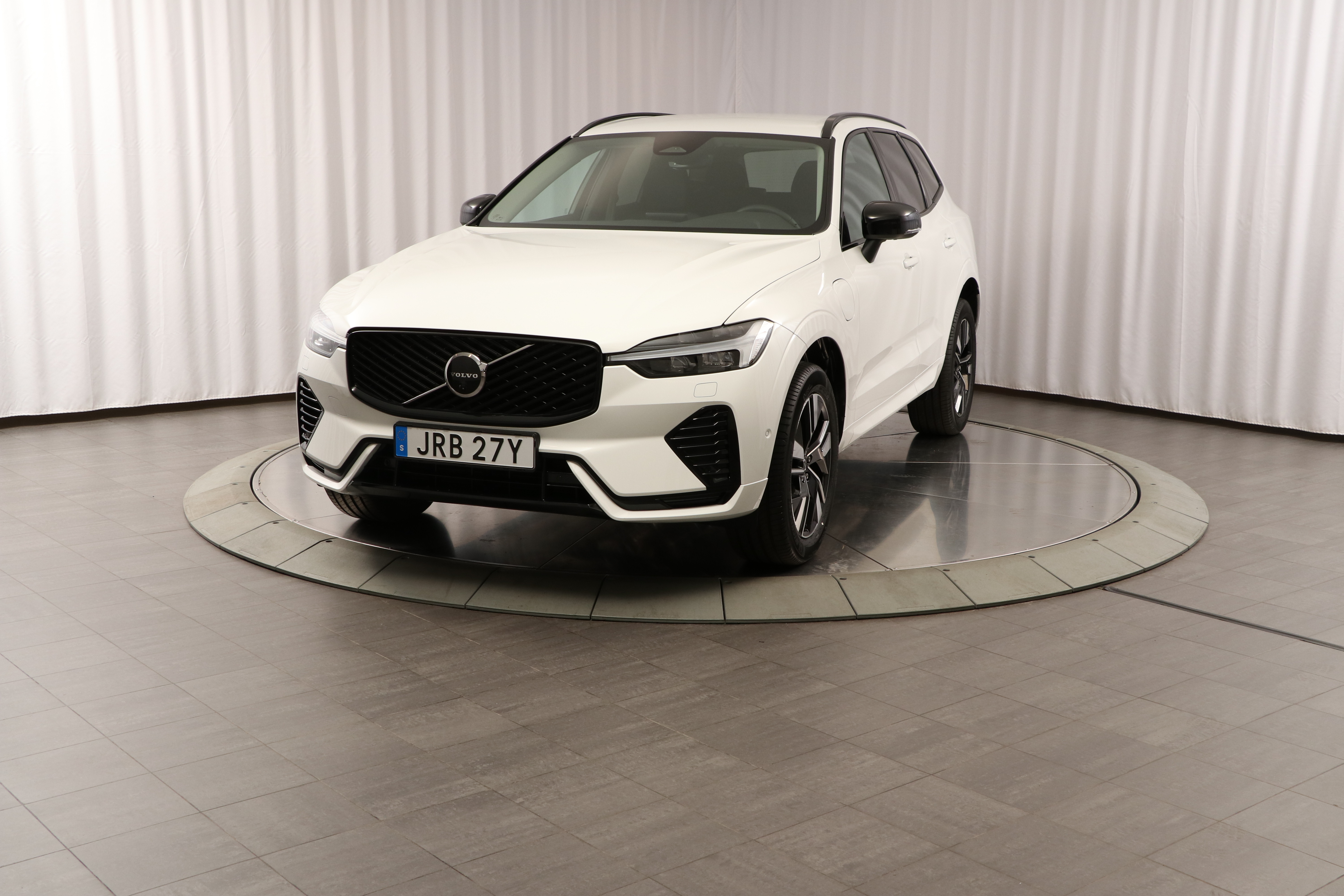 XC60 T6 Plus Dark Nordic Edition image
