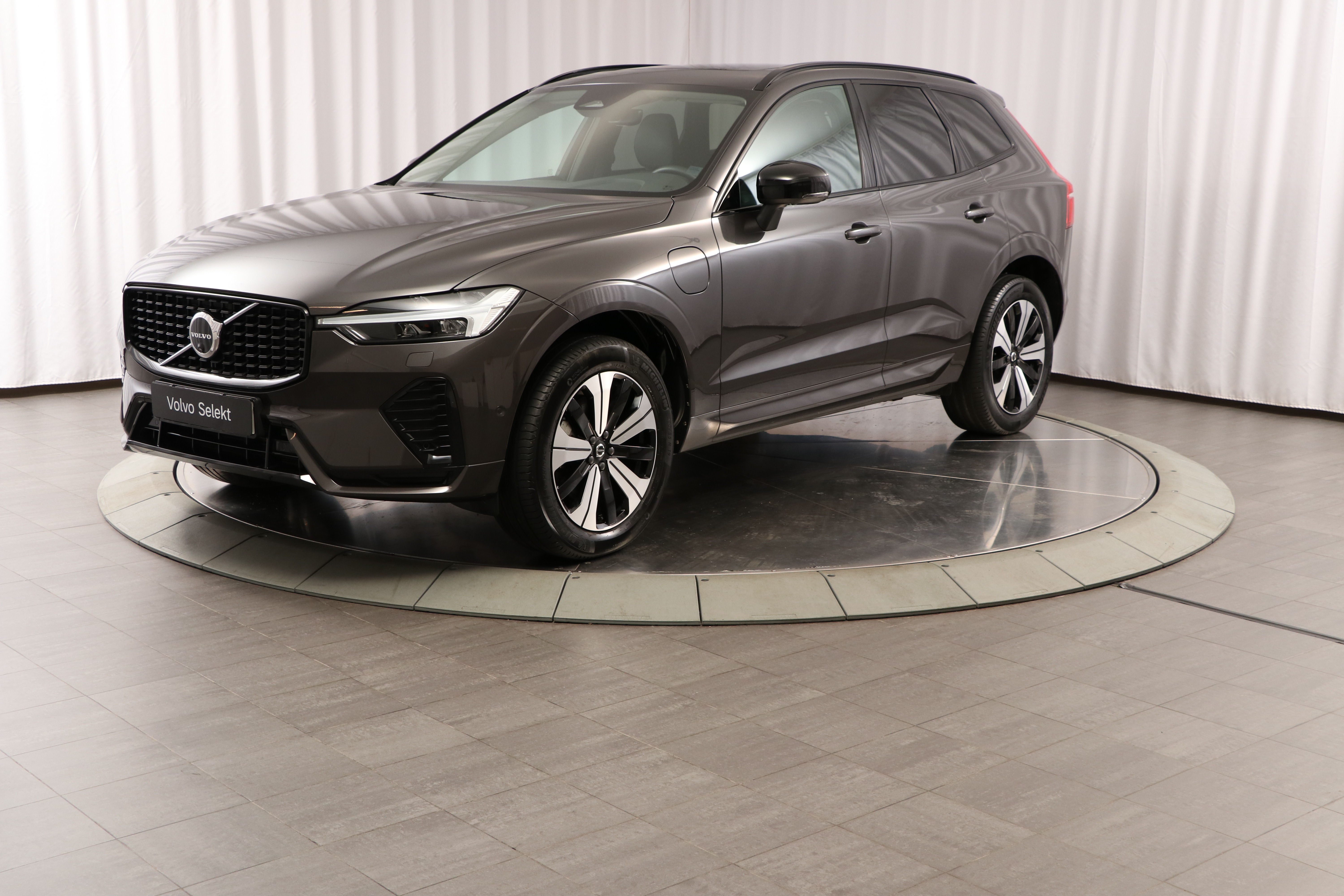 XC60 T6 Plus Dark Nordic Edition image