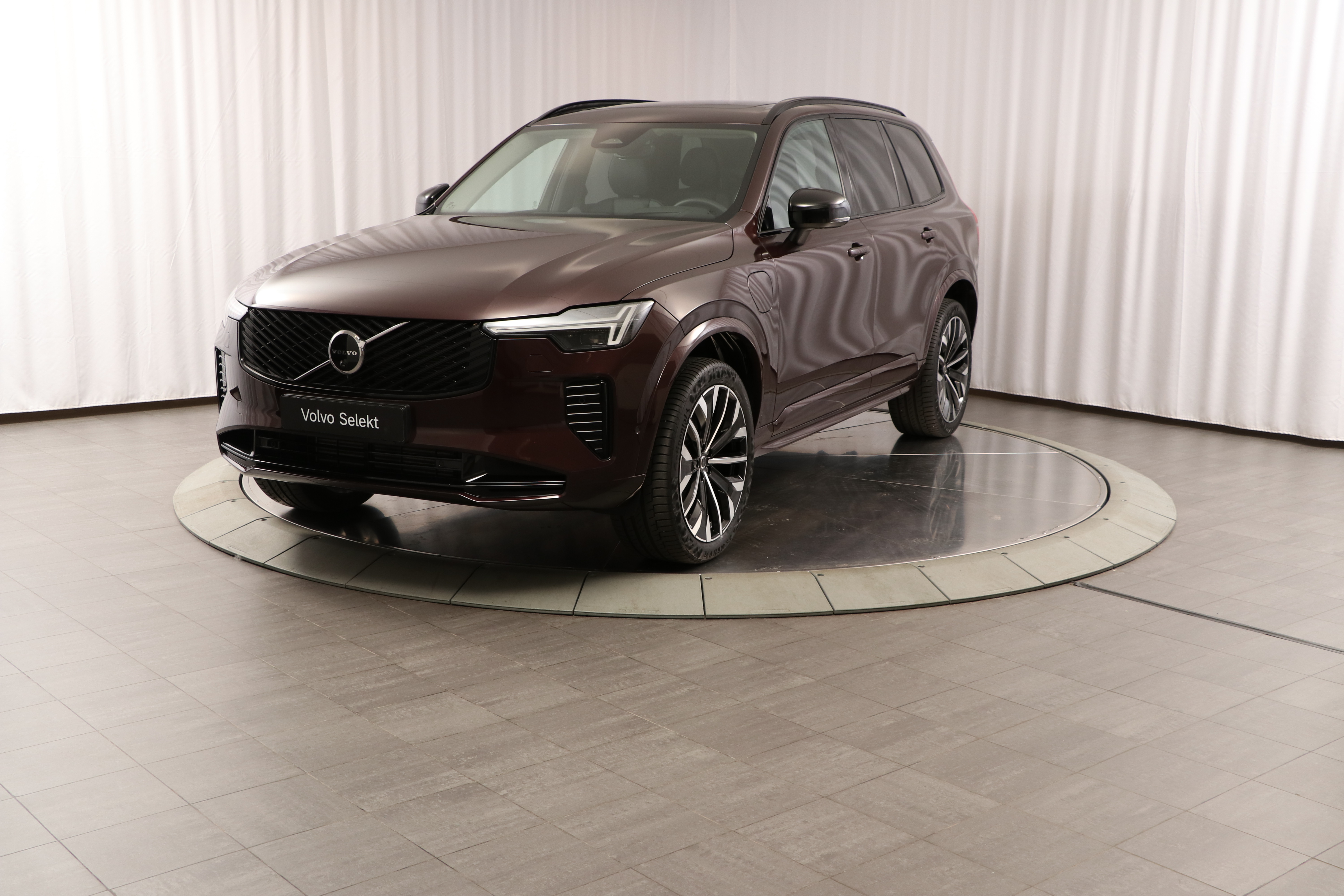 XC90 II T8 Ultra Dark image