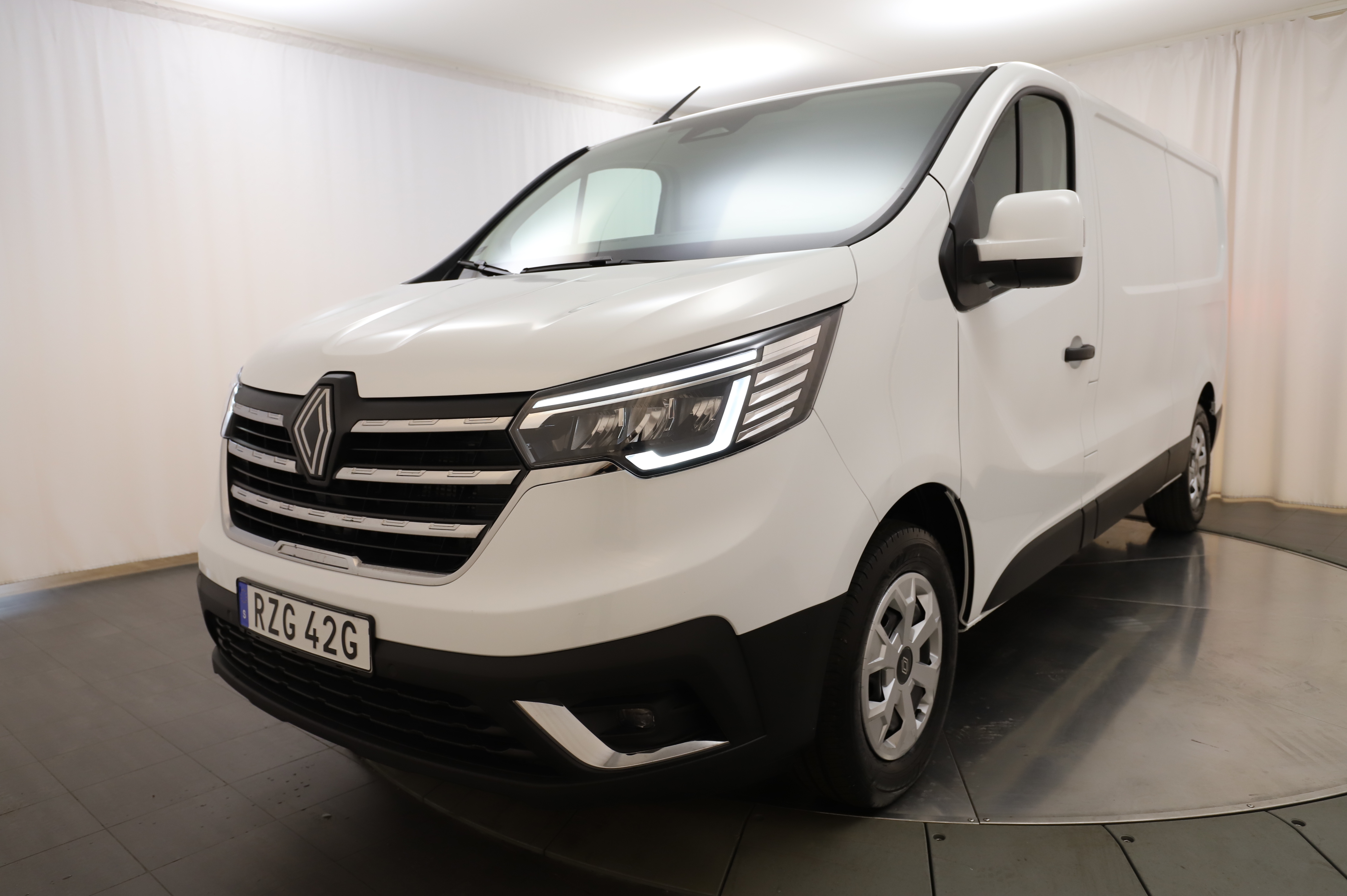 Trafic III Skåp PhII Nordic L2H1 150 A image