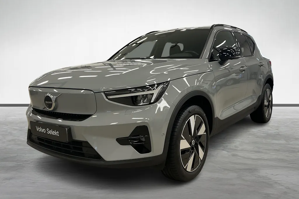 Volvo EX40 2025
