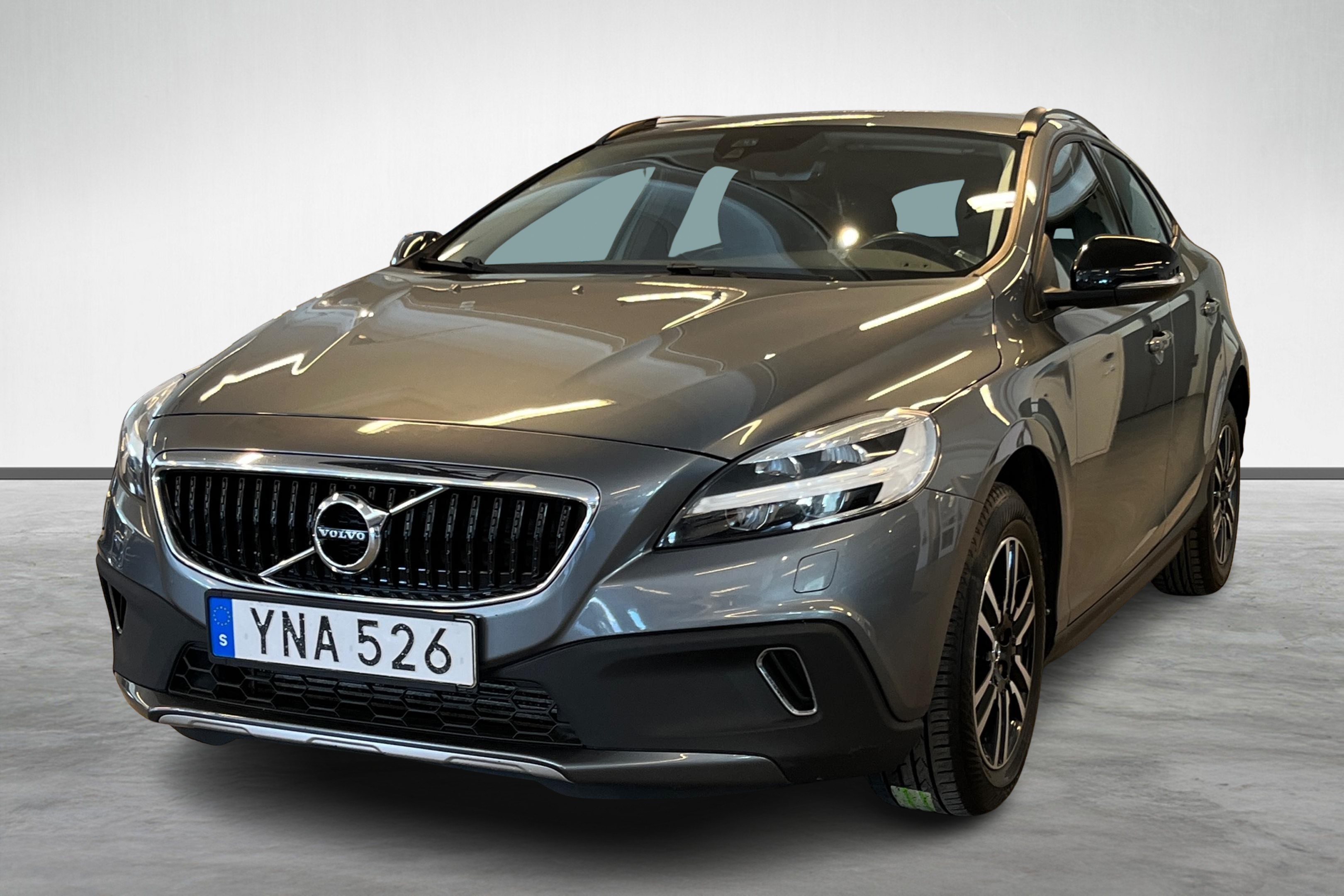 V40 Cross Country D3 Business Advanced image
