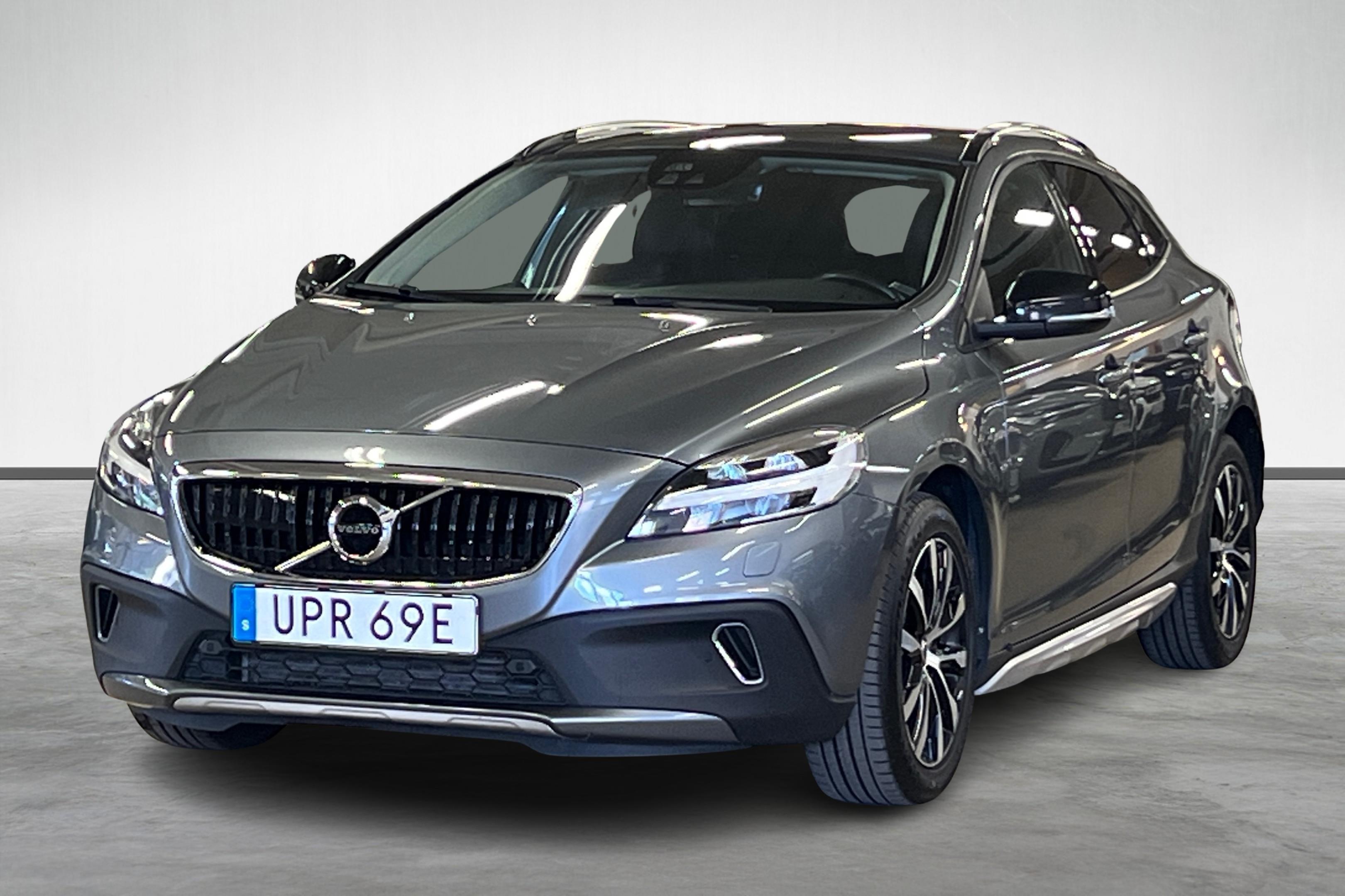 V40 Cross Country T3 Pro Edition image