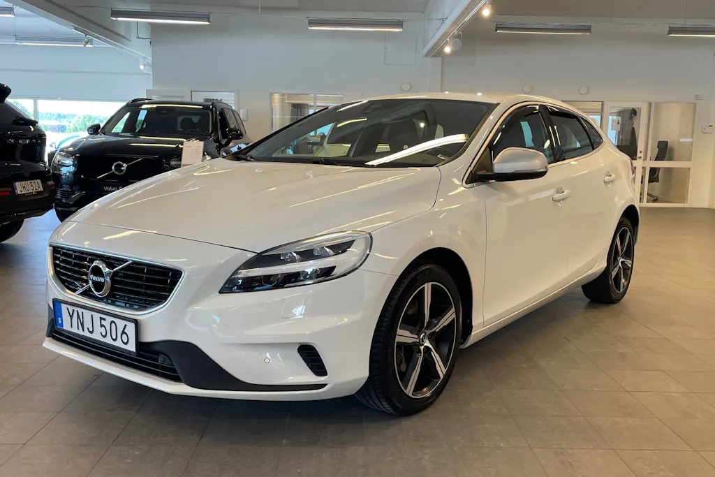 Volvo V40 2019