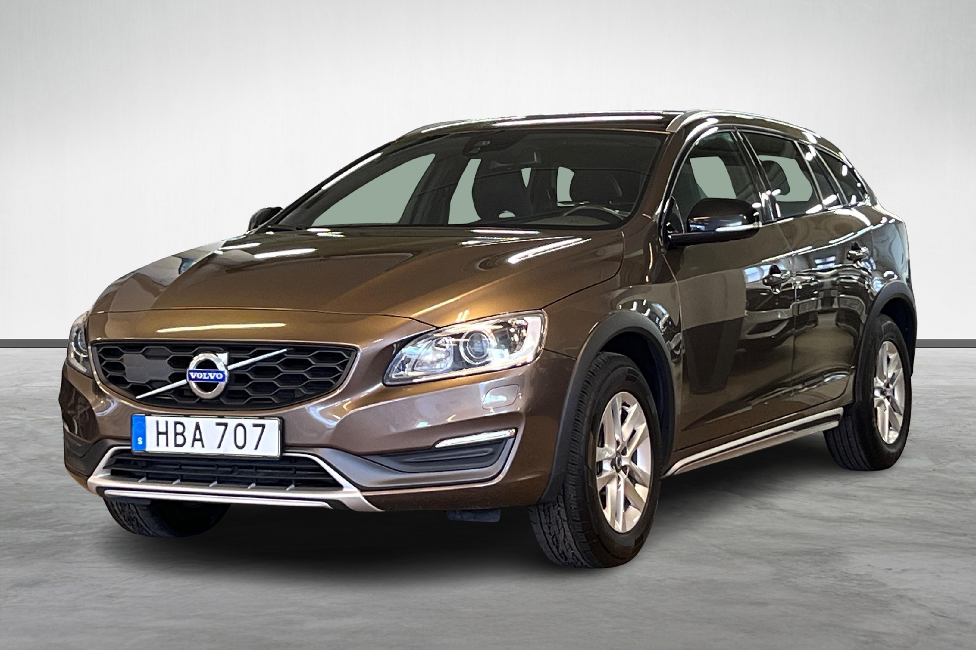 V60 Cross Country D3 Momentum Business E image