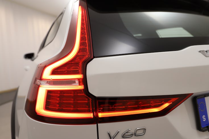 V60 Cross Country D4 AWD Advanced Edt image 18