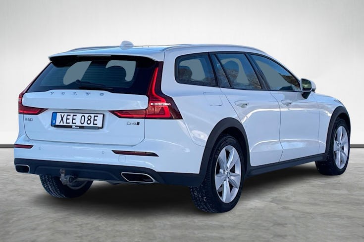 V60 Cross Country D4 AWD Edition image 5