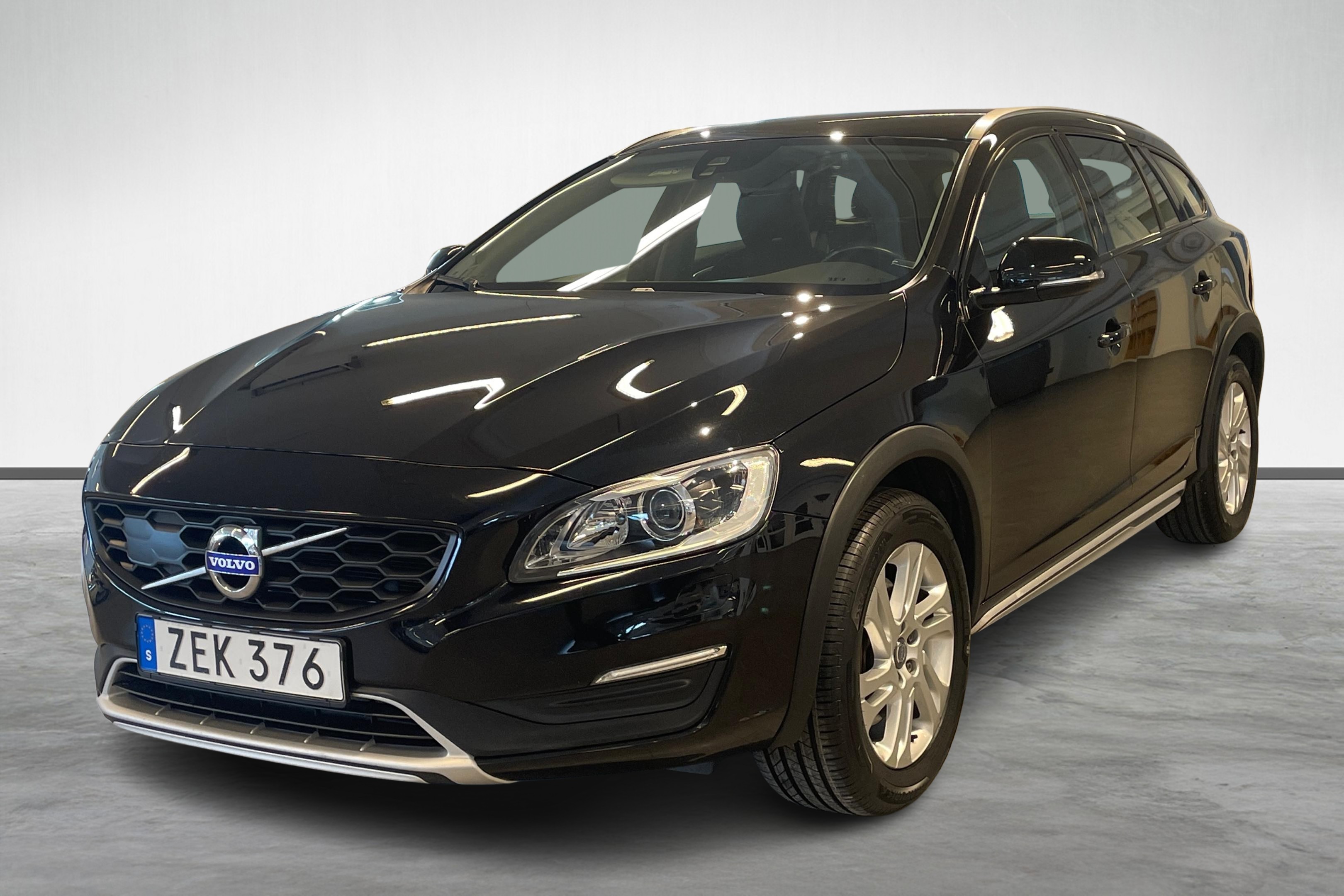 V60 Cross Country D4 Classic Plus image