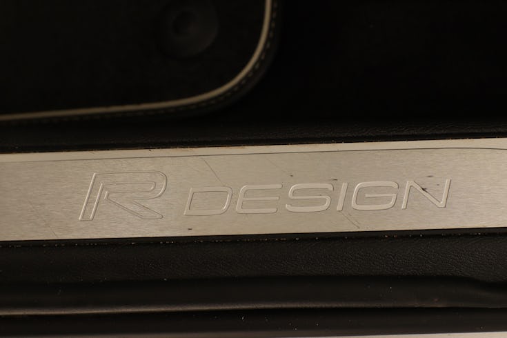 V60 D3 AWD R-Design image 8