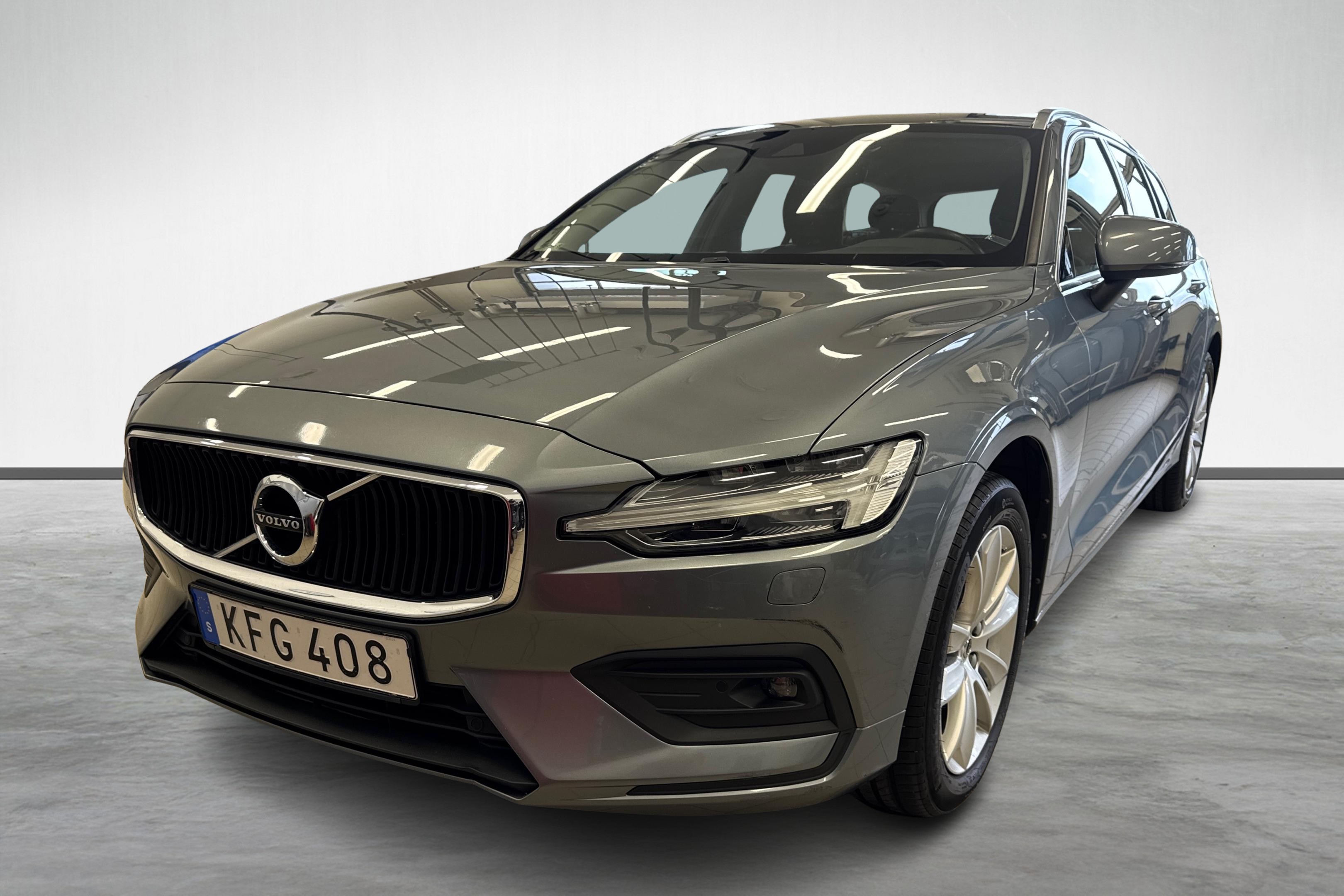 V60 D4 Momentum Advanced Edition image