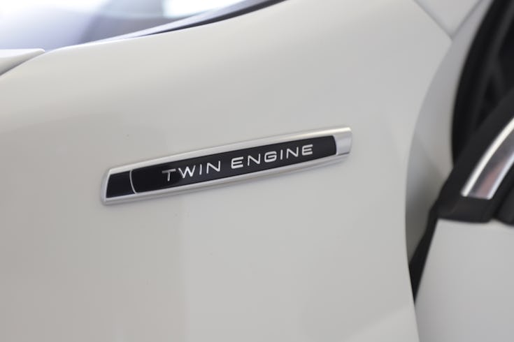 V60 D5 AWD Twin Engine Bus Adv Summum image 13