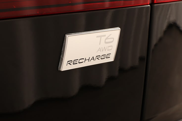 V60 Recharge T6 R-Design image 9