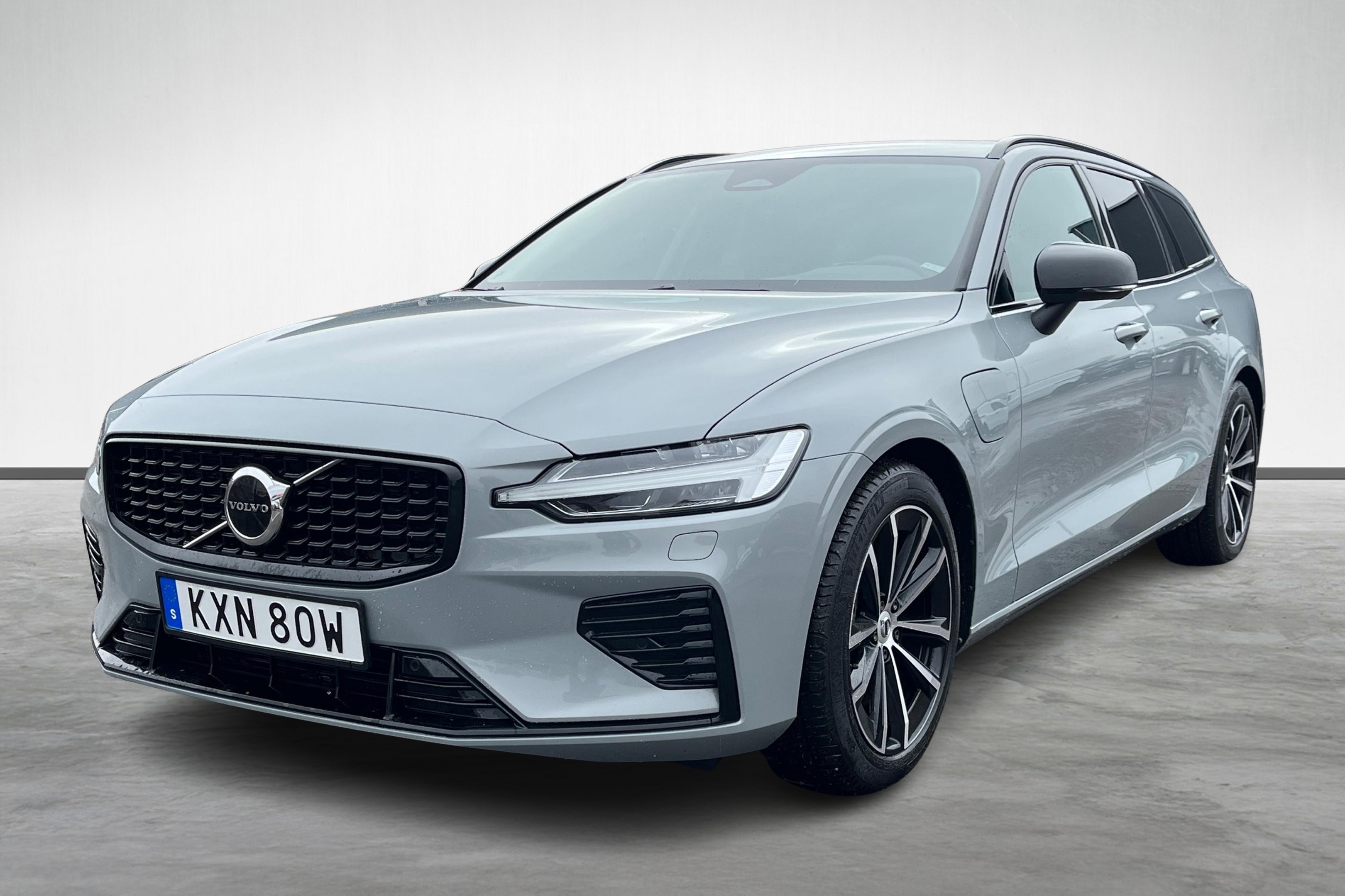 V60 T6 Plus Dark image