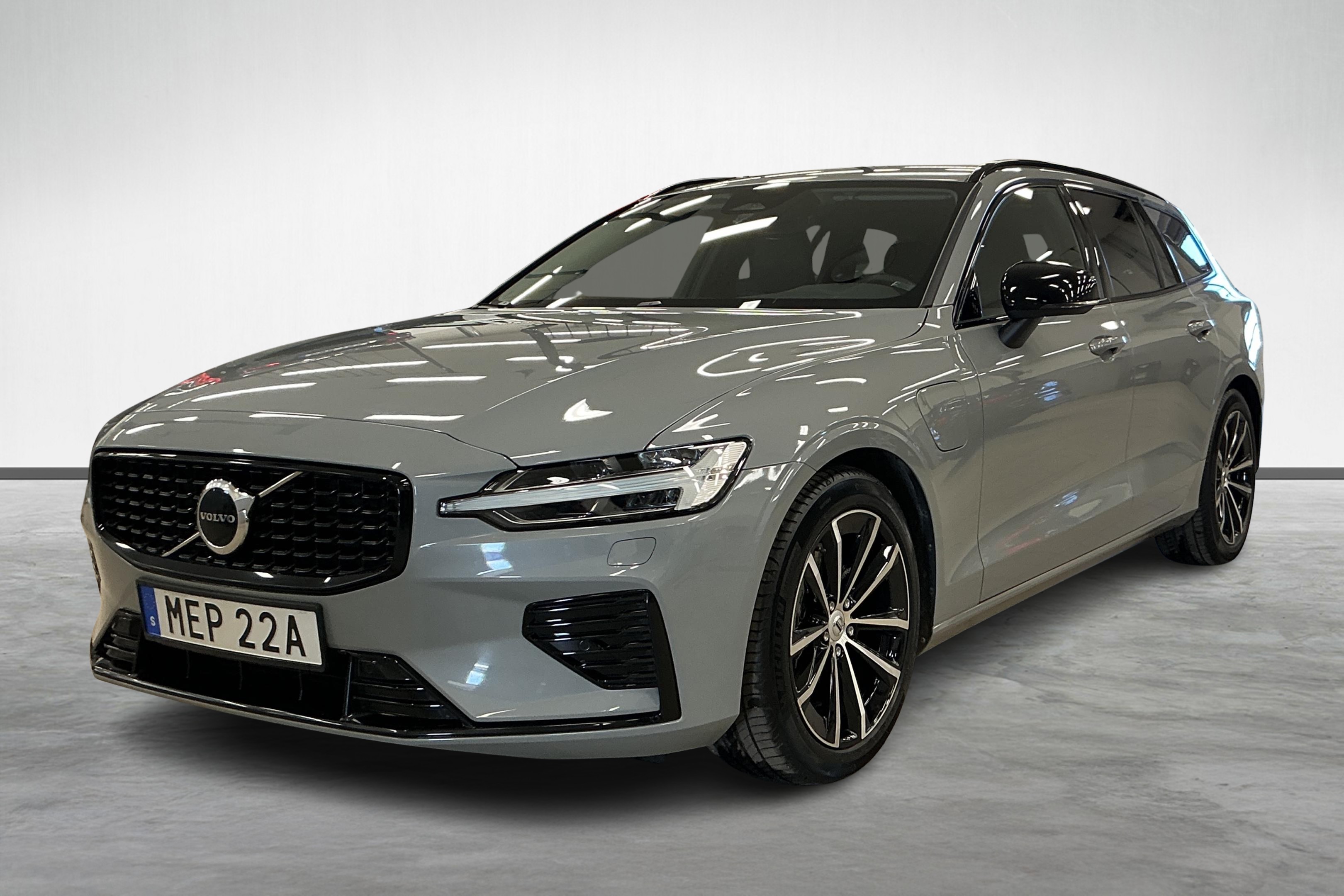 V60 T6 Plus Dark image