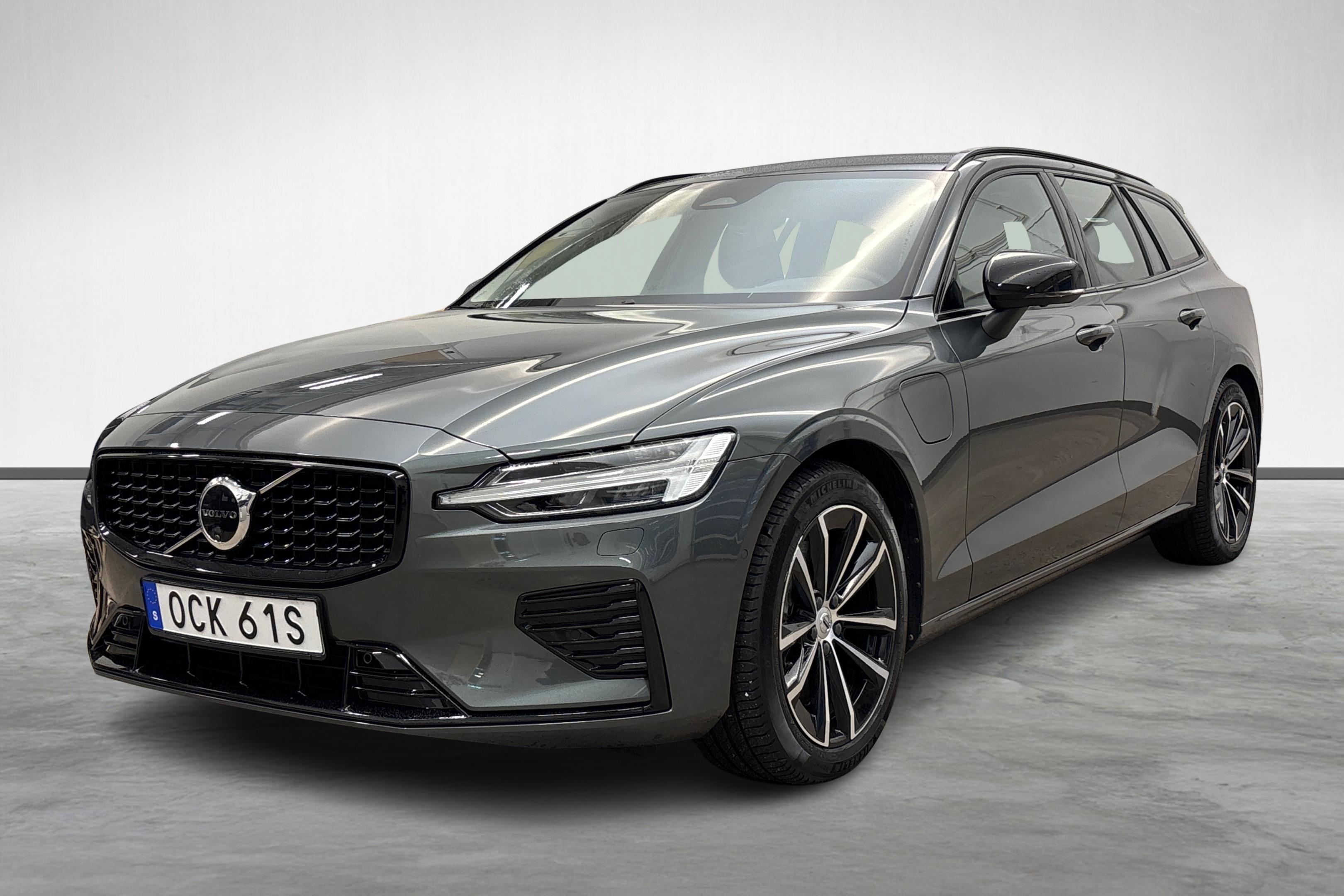V60 T6 Plus Dark Nordic Edition image
