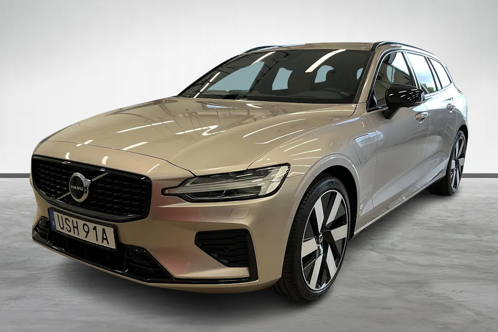 Volvo V60 2025