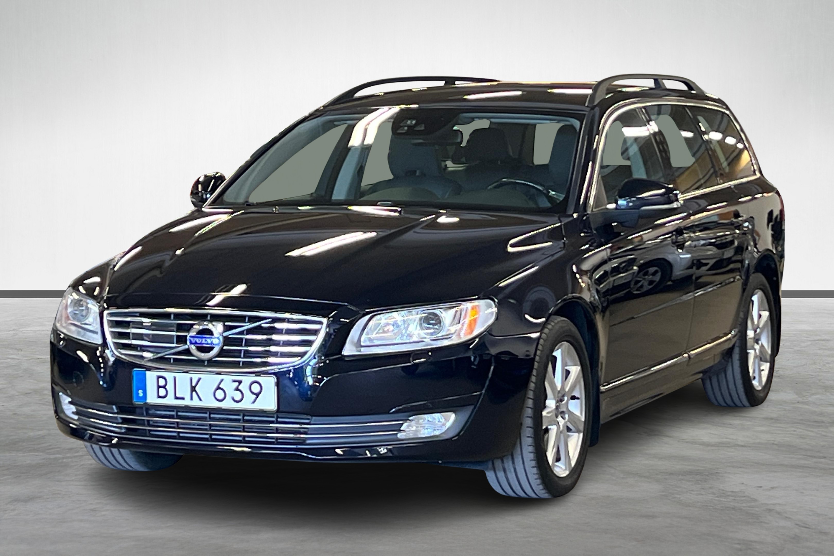 V70 II D4 AWD Classic Momentum image