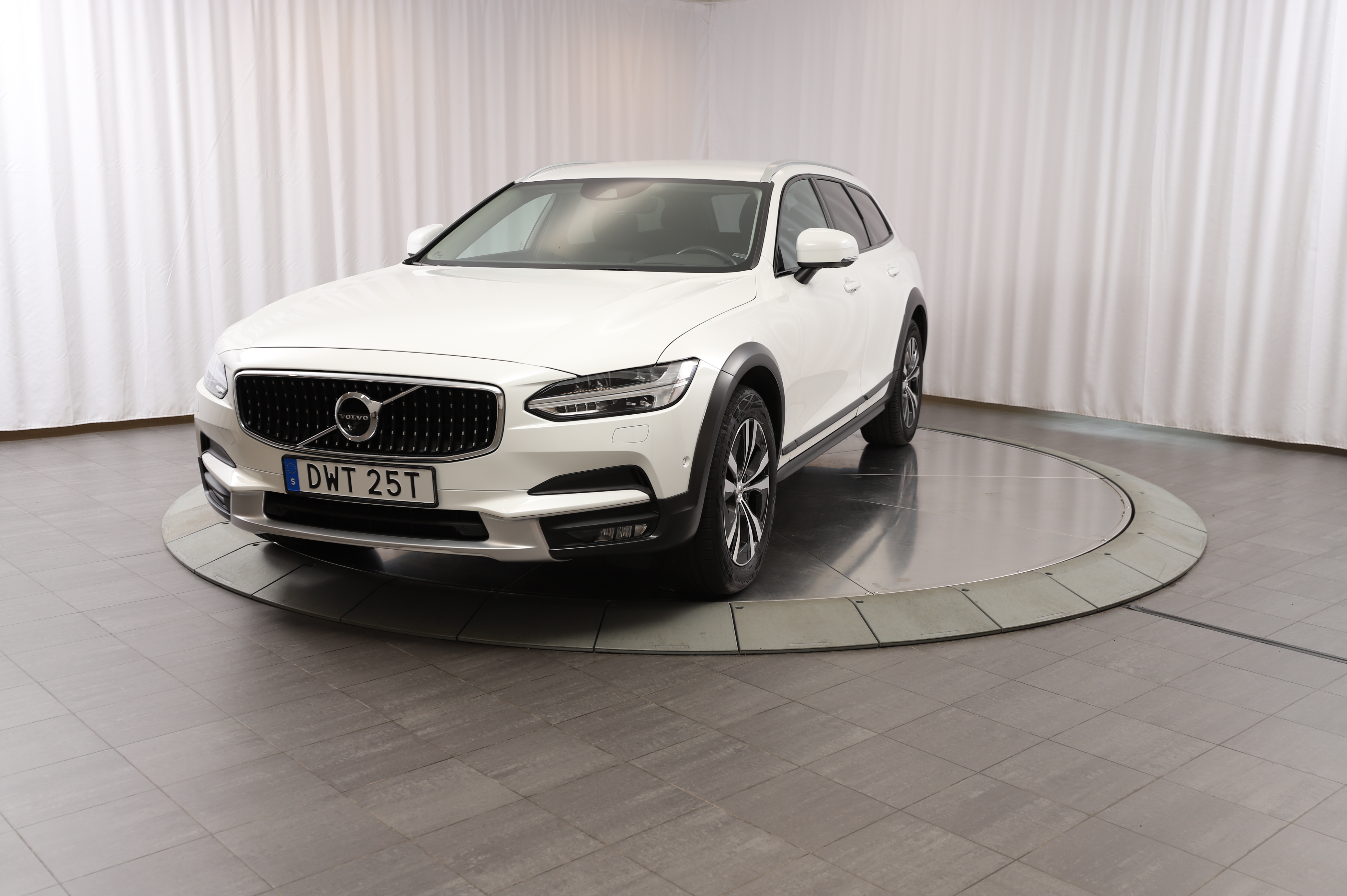 V90 Cross Country D4 AWD Advanced Edt image