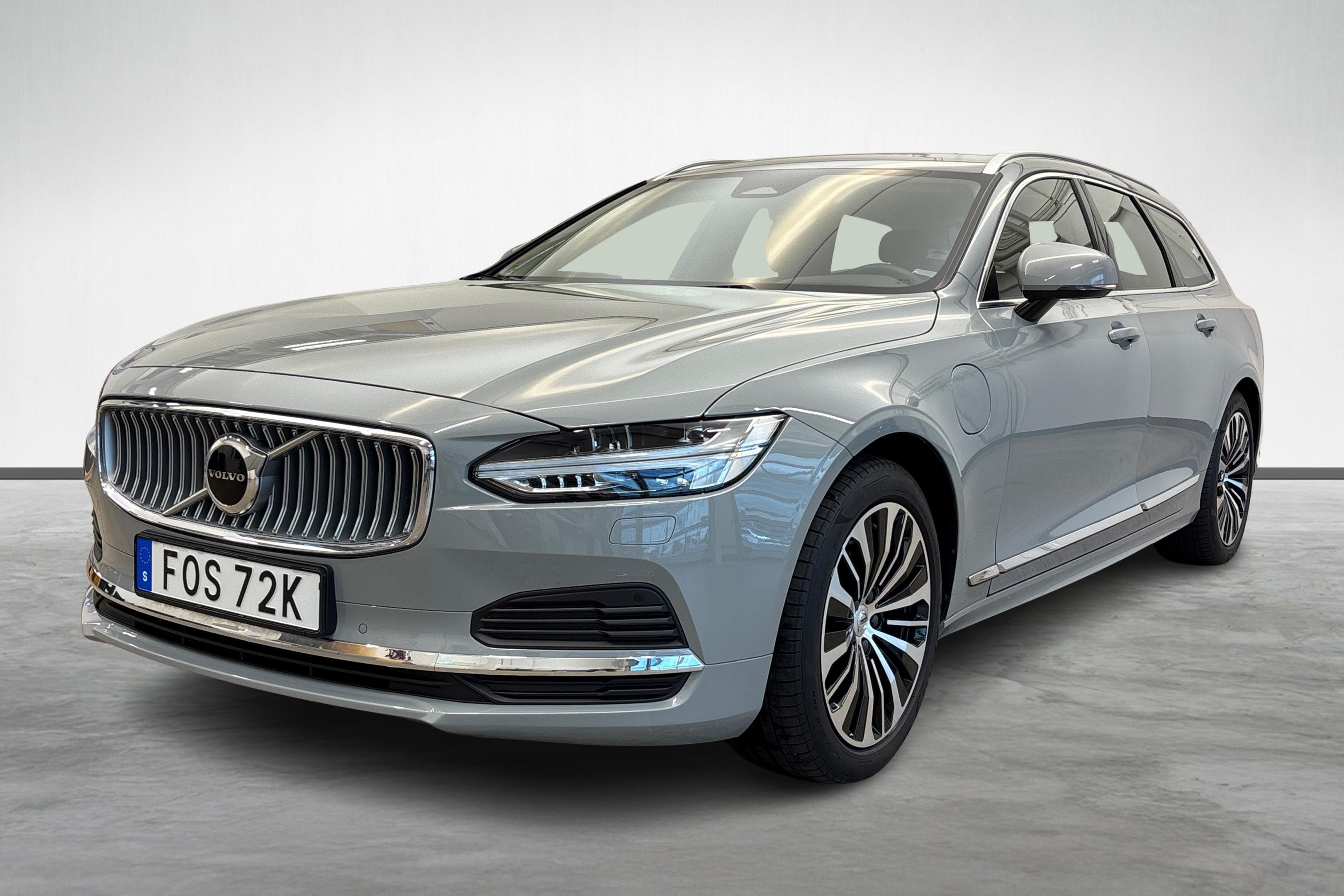V90 Recharge T6 Core Edition II image