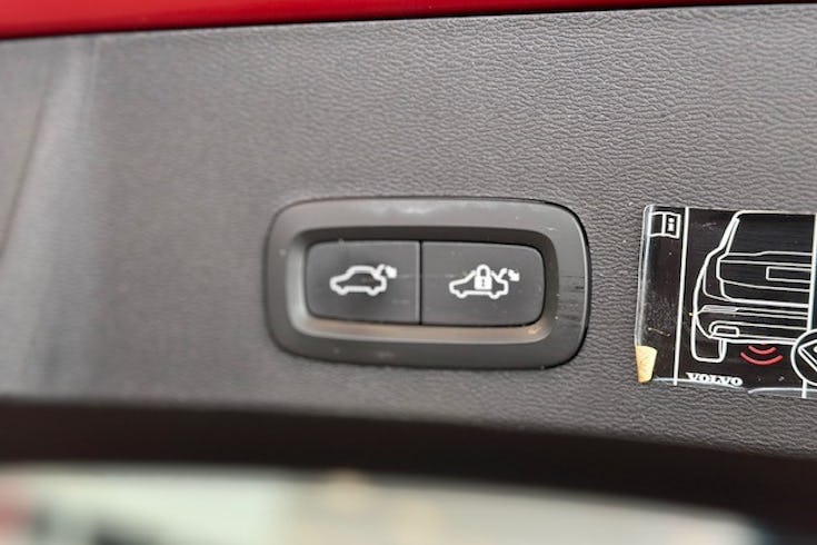XC40 D3 AWD Momentum Pro Edition image 8