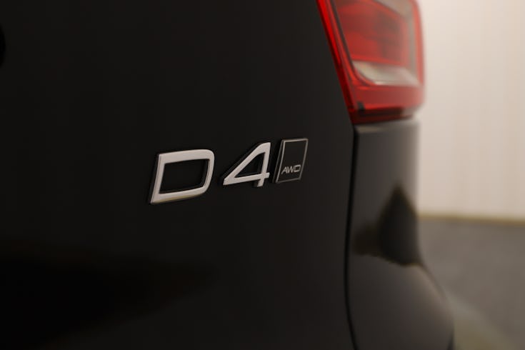 XC40 D4 AWD Momentum Advanced Edition image 12