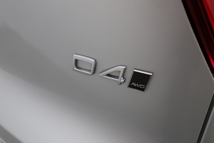 XC40 D4 AWD Momentum Intro Edition image 26