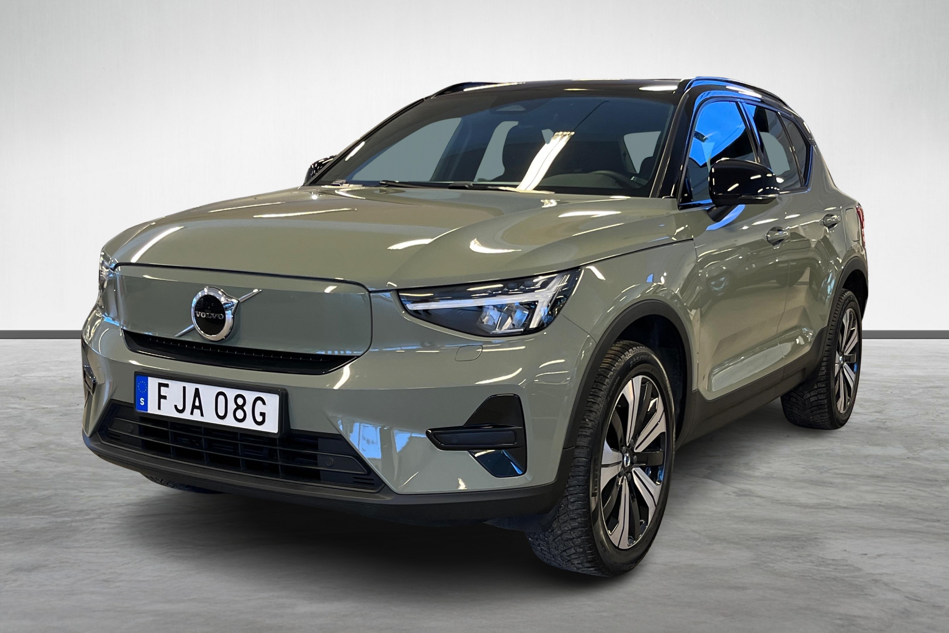 XC40 Recharge Core Edition image