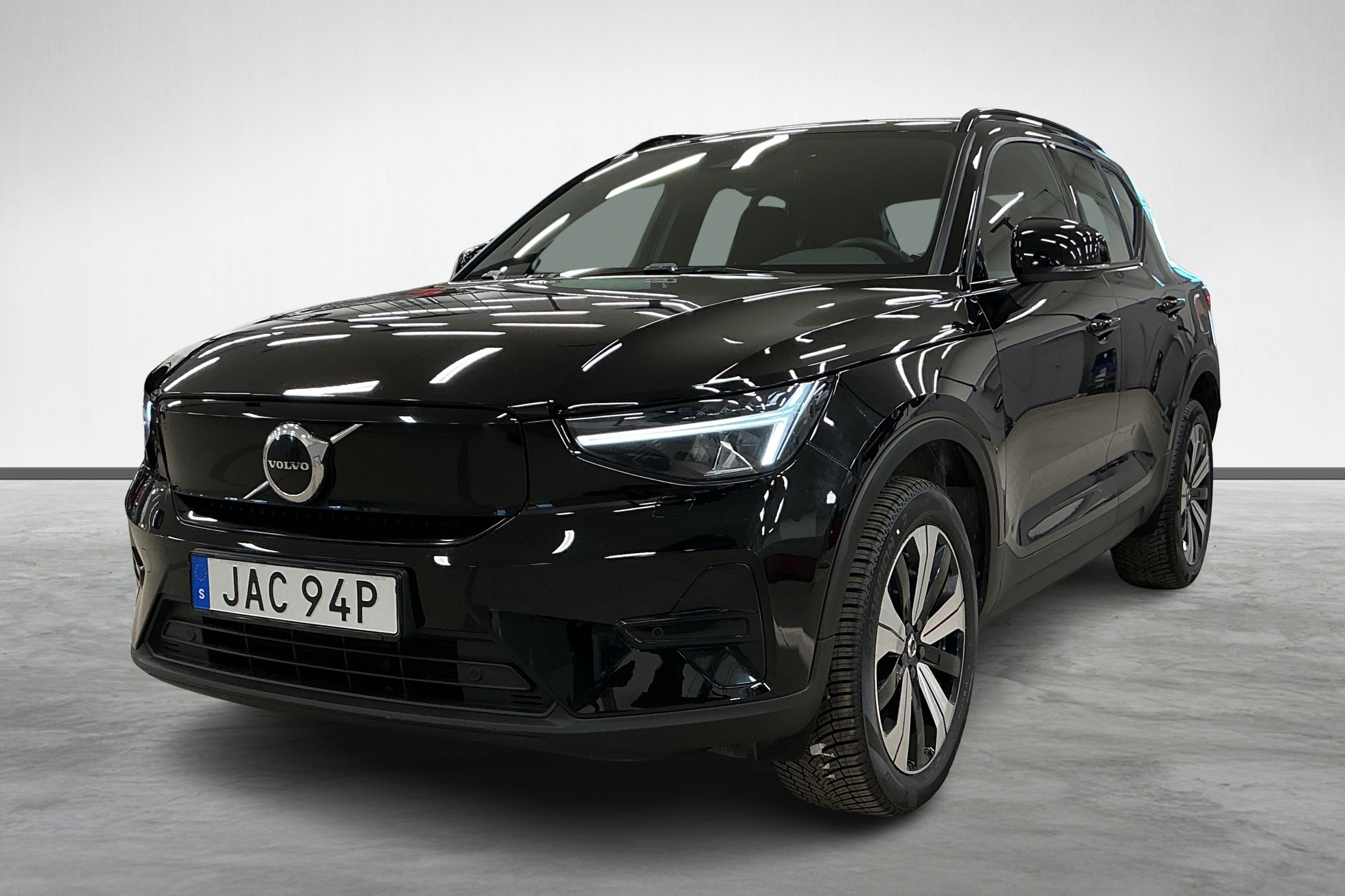 XC40 Recharge Core Edition image