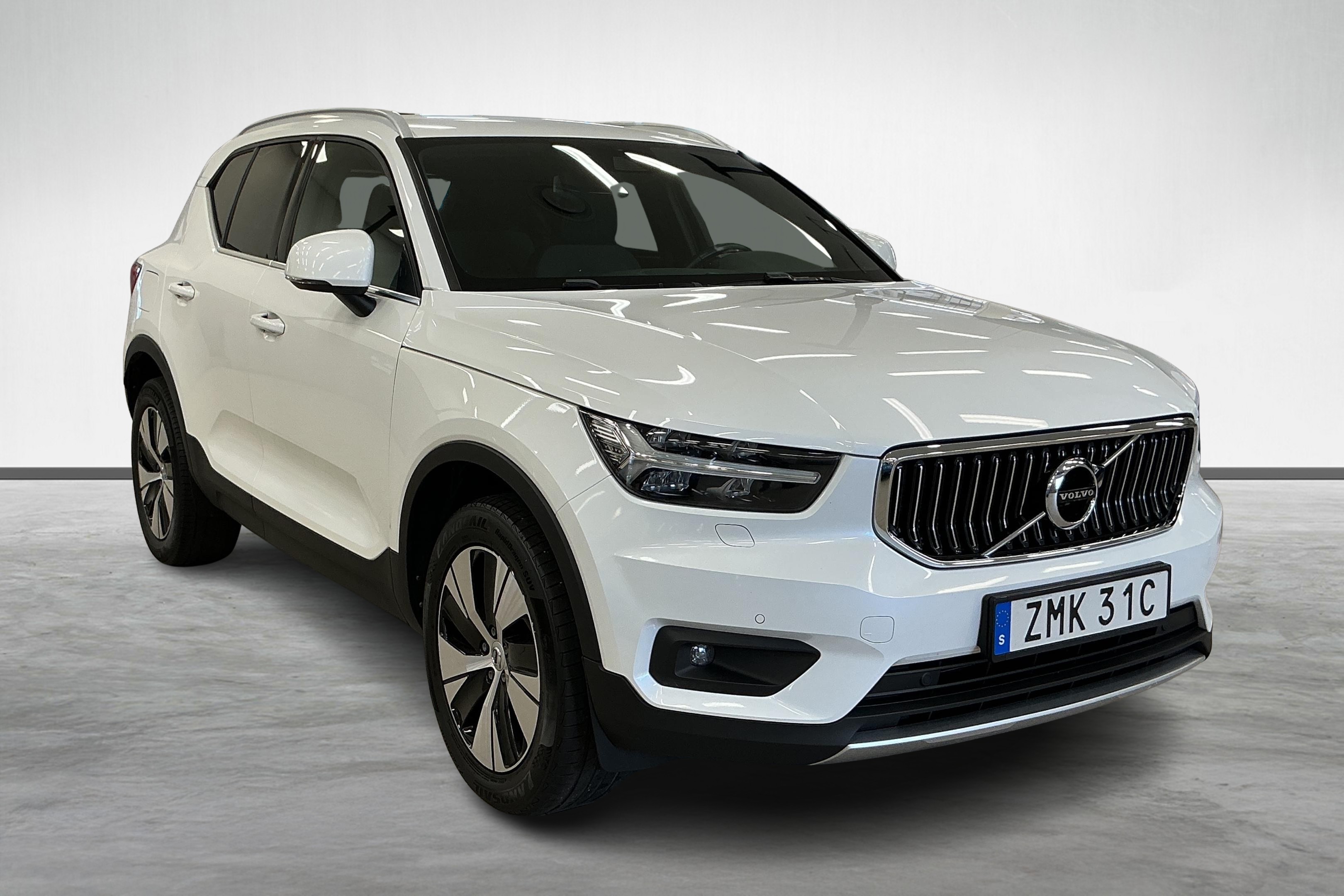 XC40 Recharge T4 Inscription Expression image